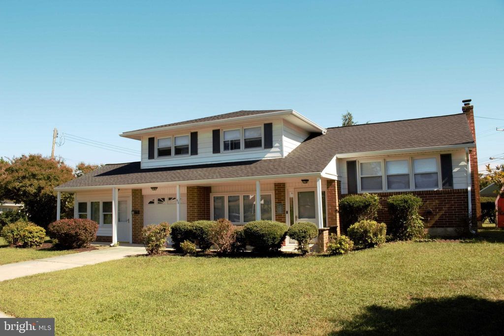 Photo of 66 Sherwood Court, DOVER, DE 19904 (MLS # DEKT2041194)