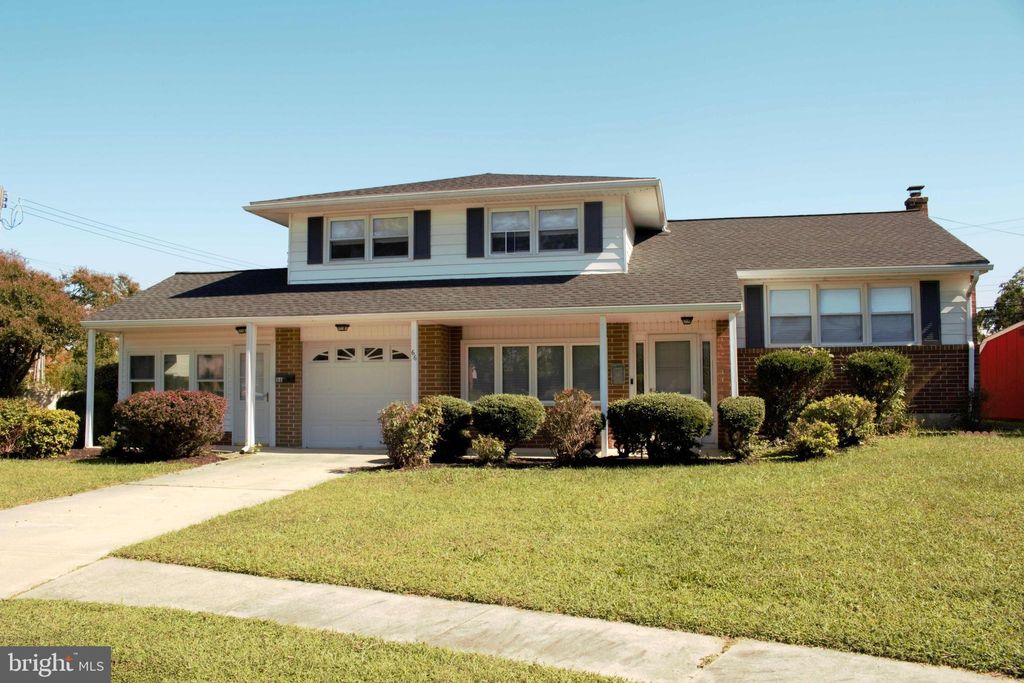 Photo of 66 Sherwood Court, DOVER, DE 19904 (MLS # DEKT2041194)