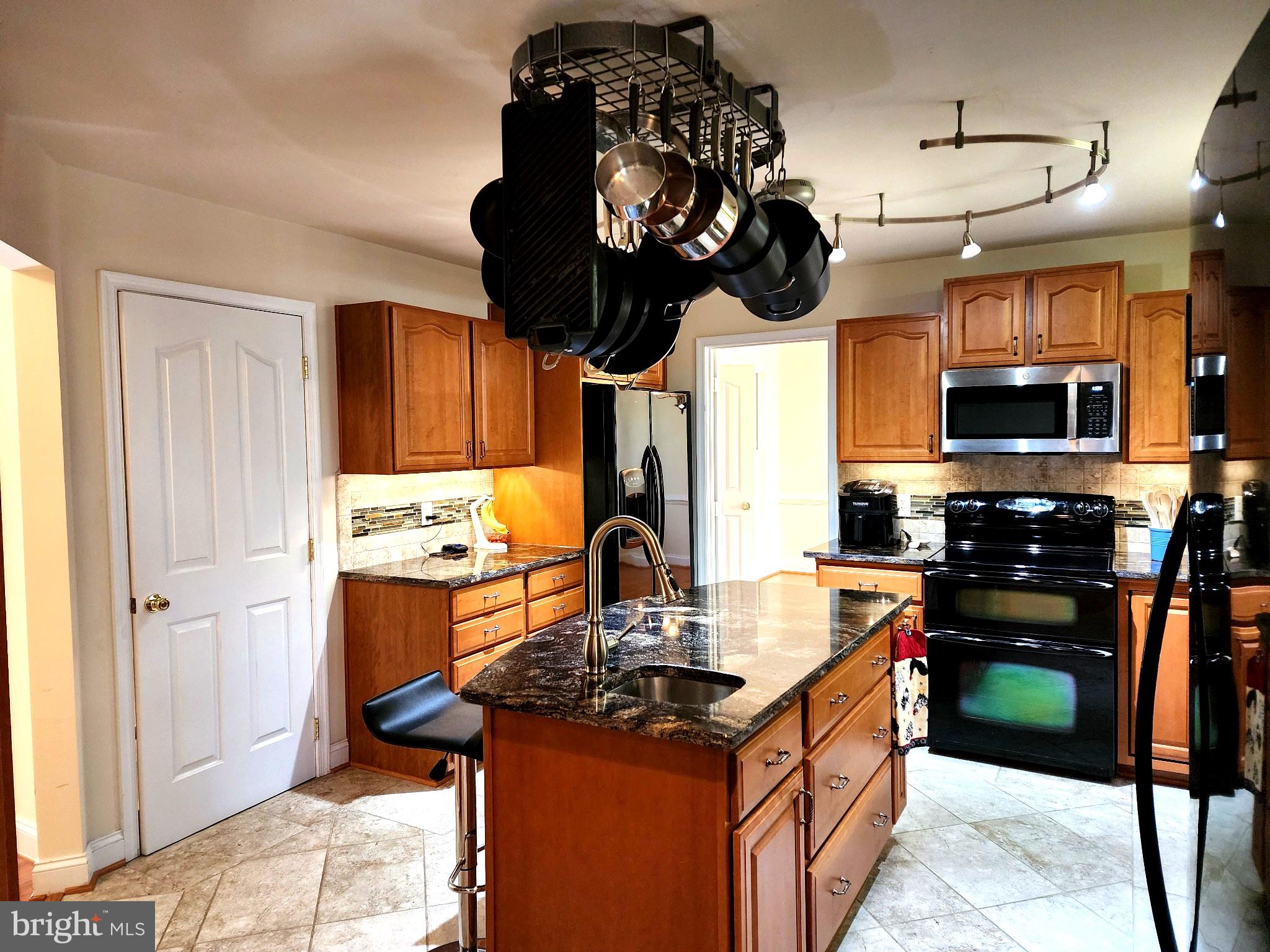 RIVERWOOD FARMS - Residential