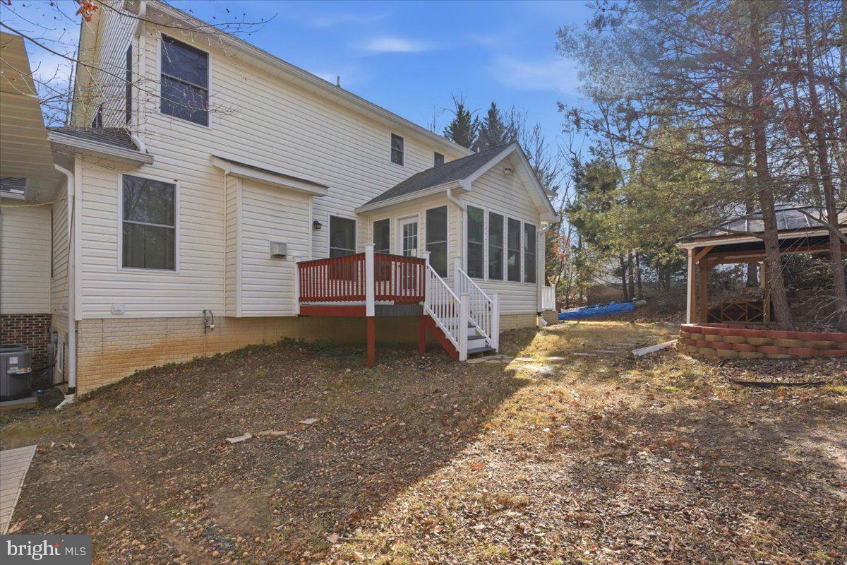 RIVERWOOD FARMS - Residential