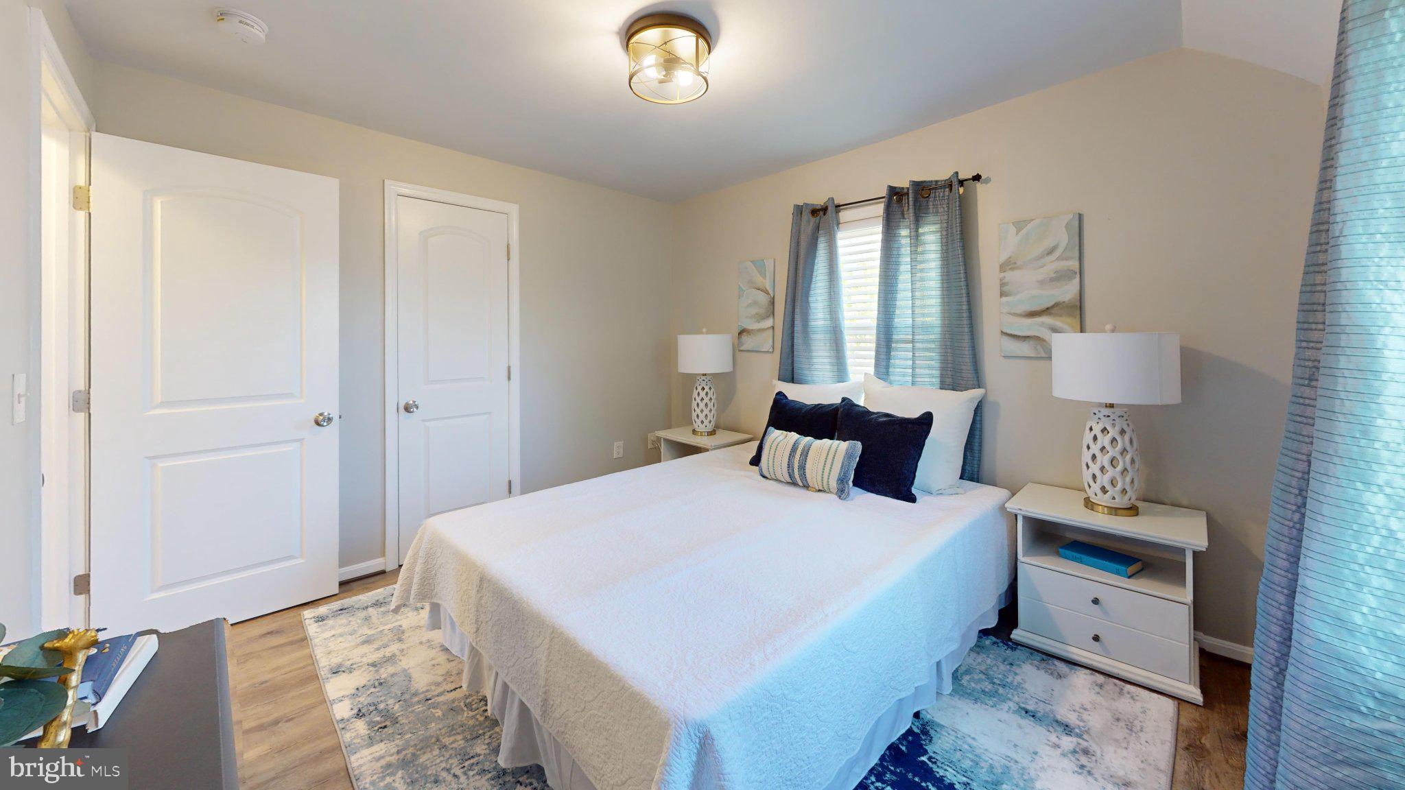 WATERSEDGE - Residential