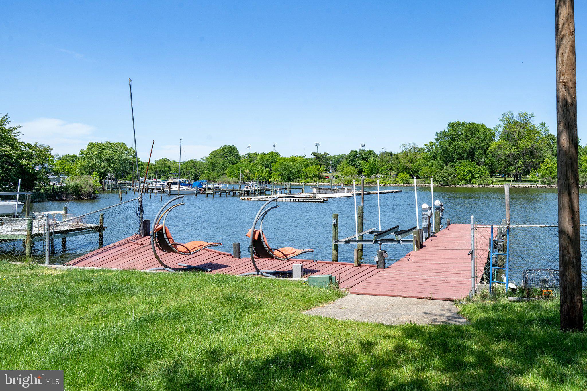 WATERSEDGE - Residential