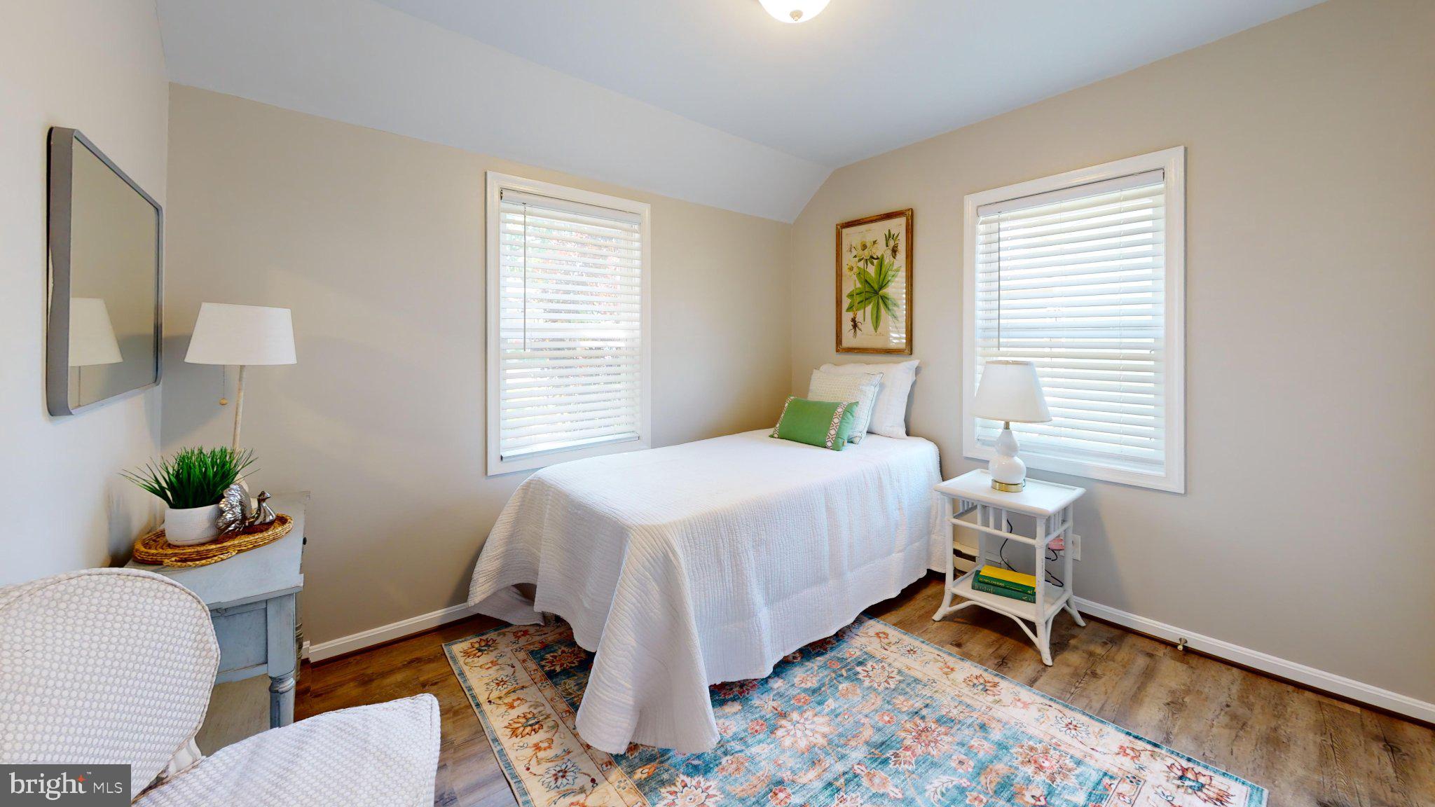 WATERSEDGE - Residential