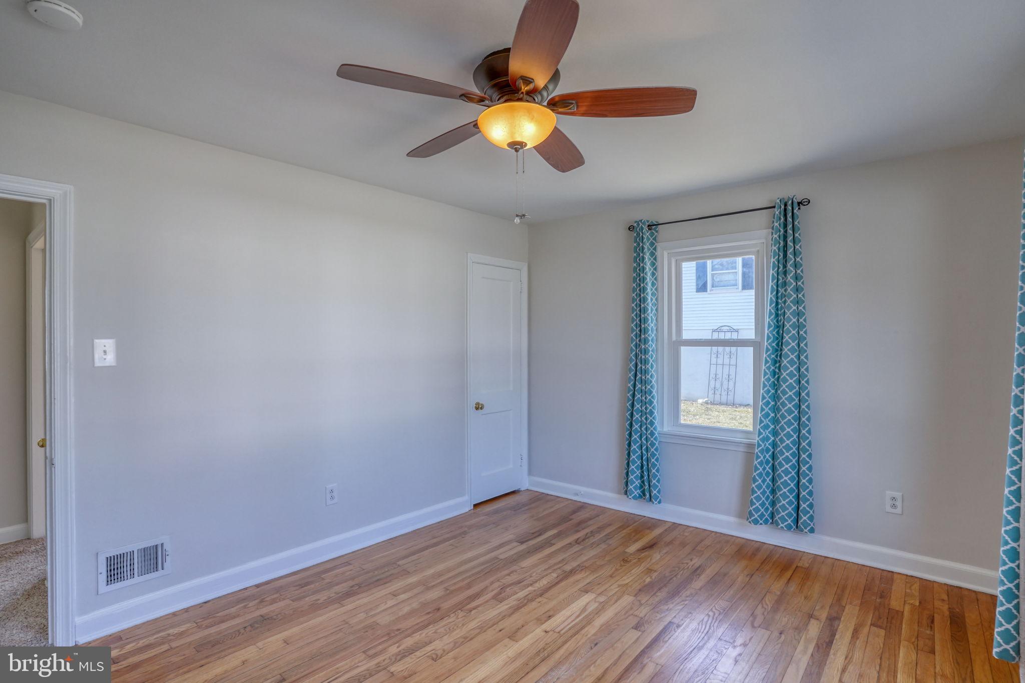 MIDDLETOWN - Residential