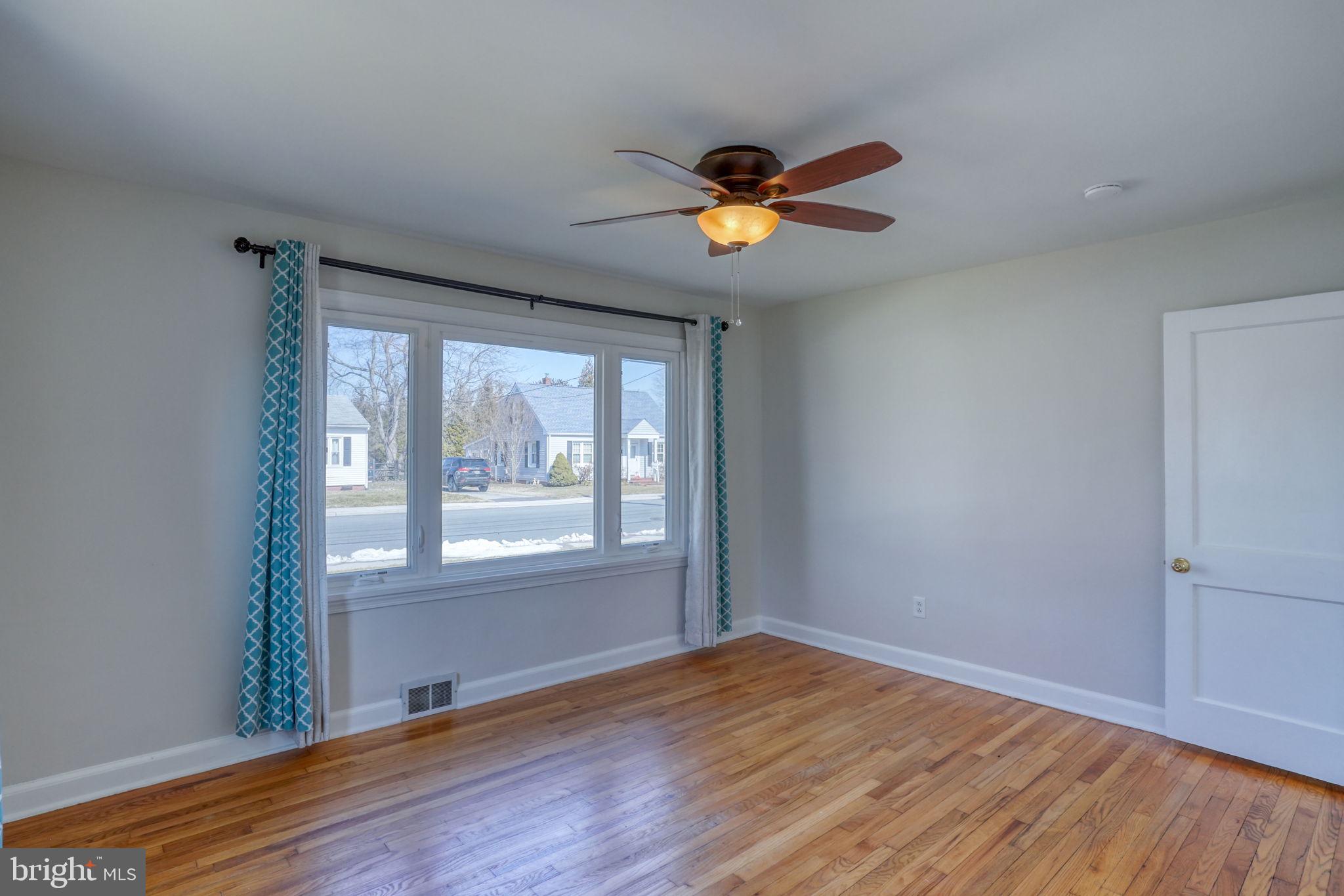 MIDDLETOWN - Residential