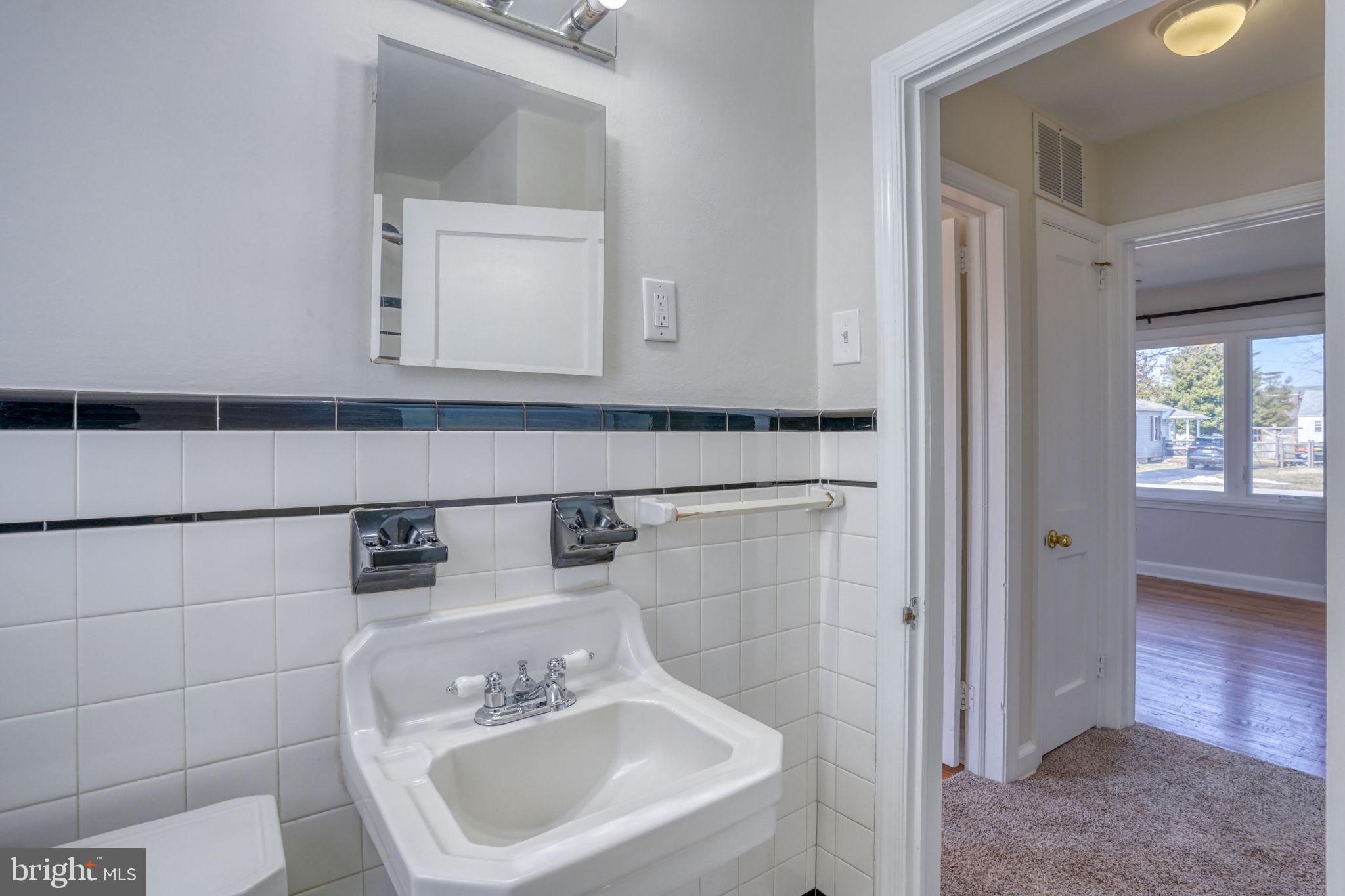 MIDDLETOWN - Residential