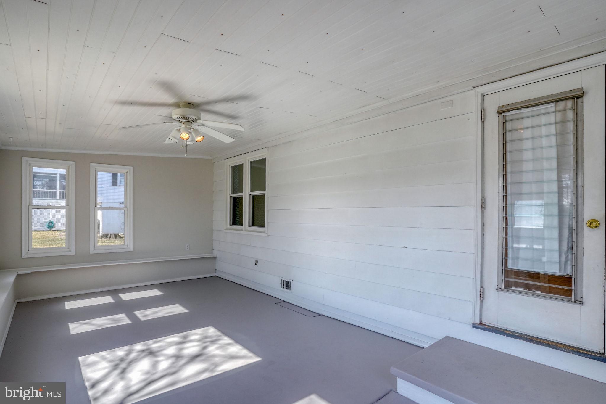 MIDDLETOWN - Residential