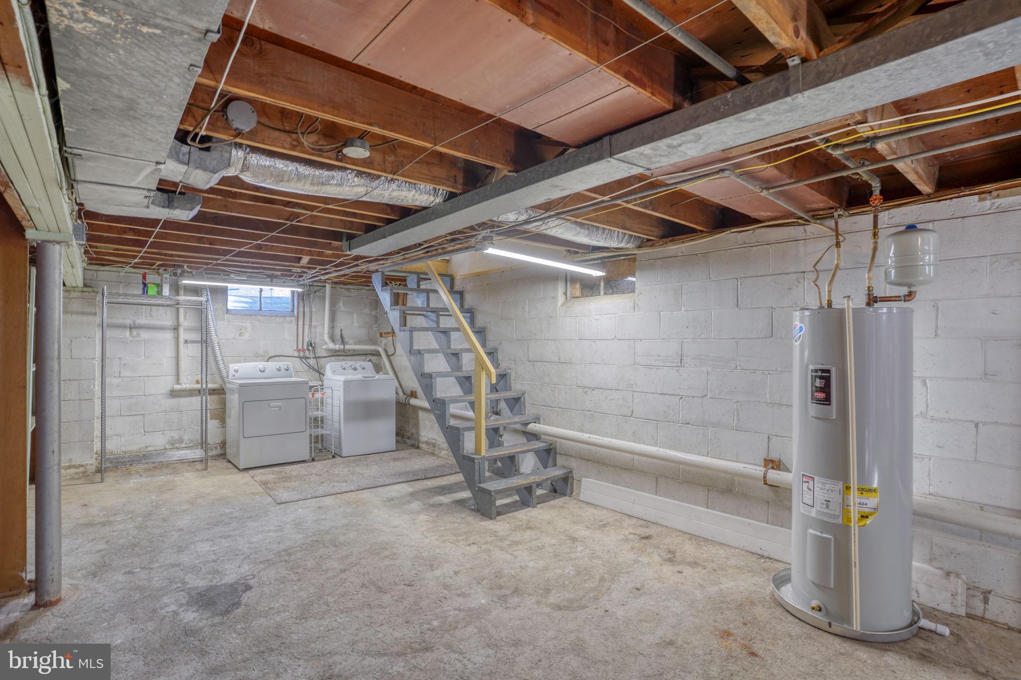 MIDDLETOWN - Residential