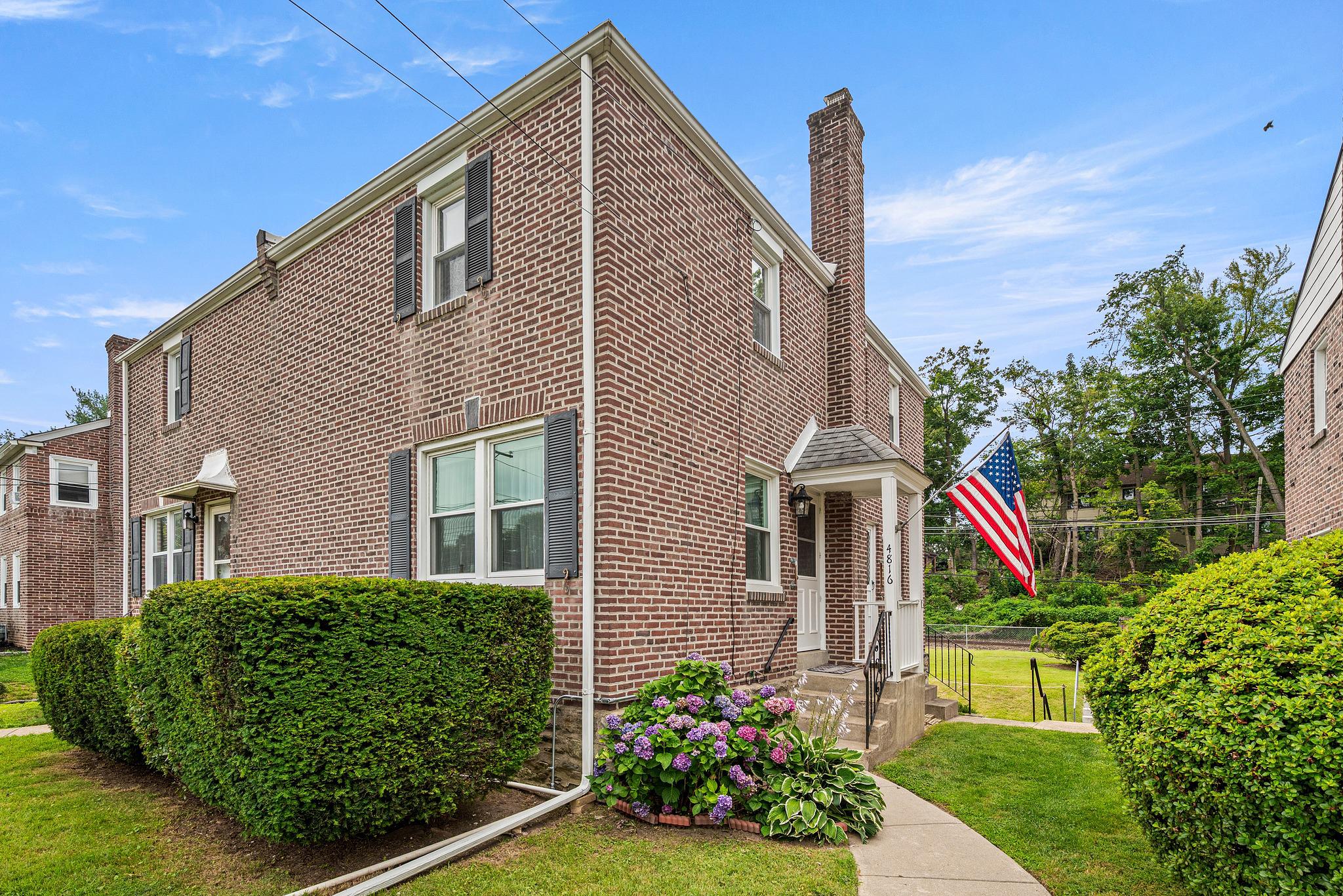4816 WOODLAND AVENUE