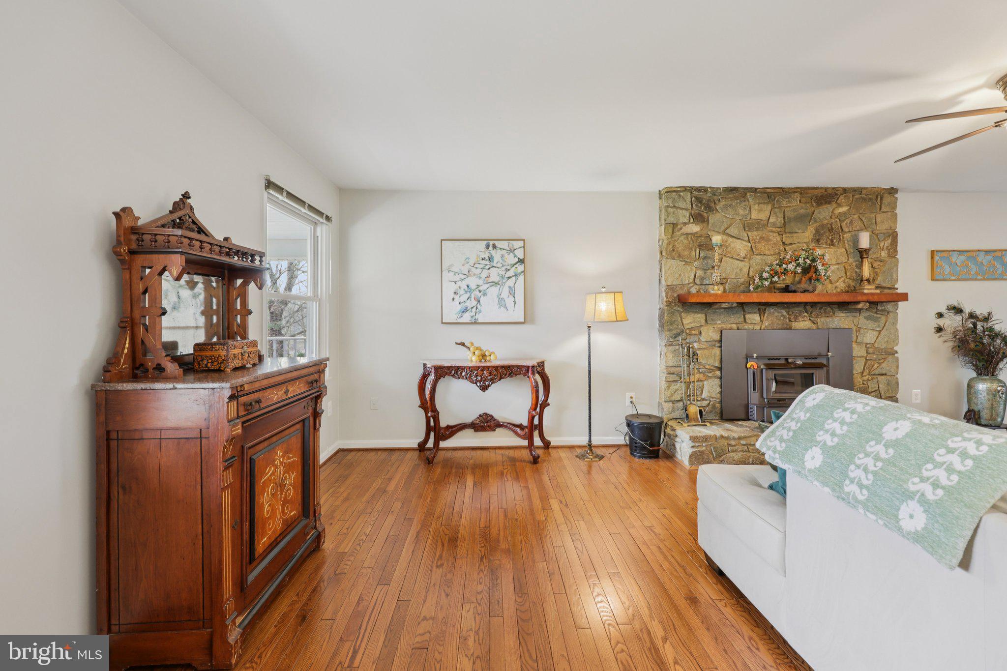 GYPSUM HILL - Residential