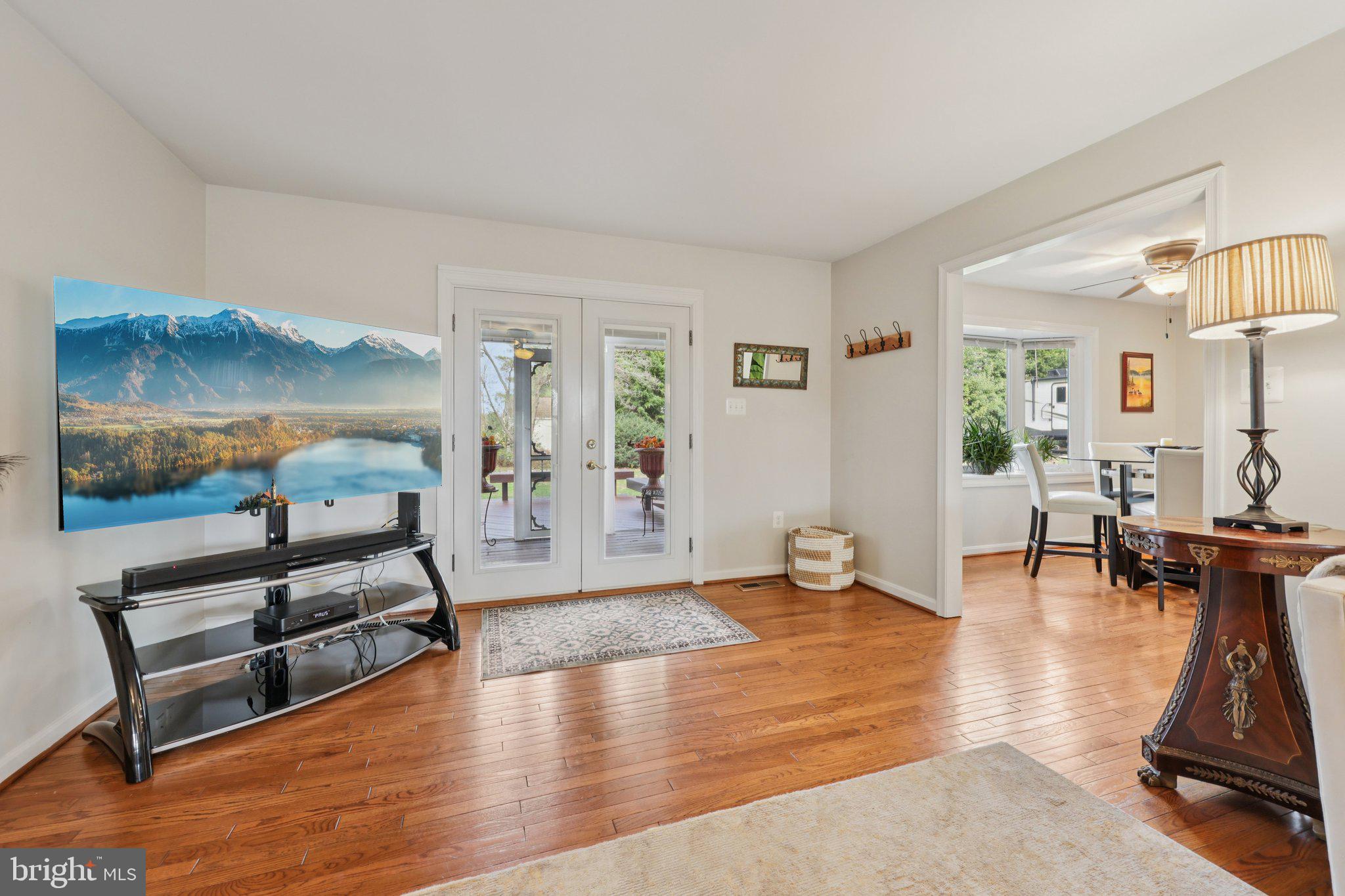 GYPSUM HILL - Residential