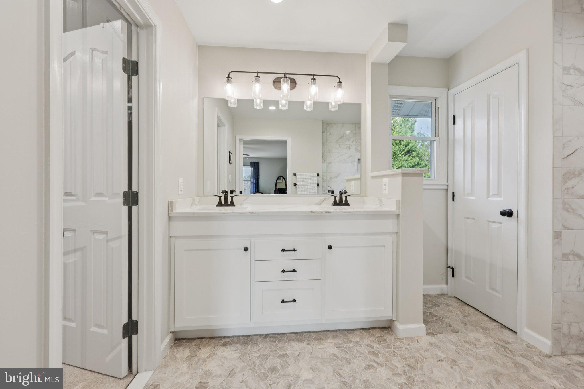 GYPSUM HILL - Residential