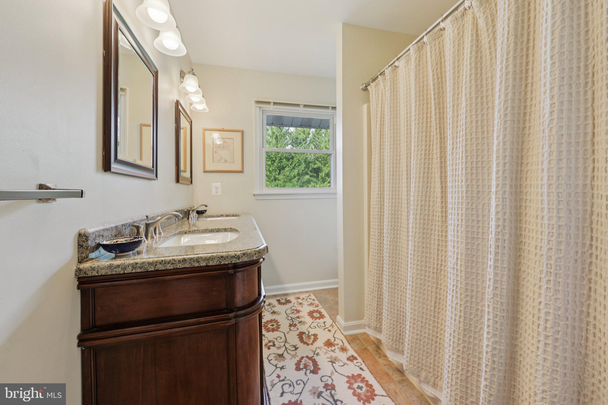 GYPSUM HILL - Residential