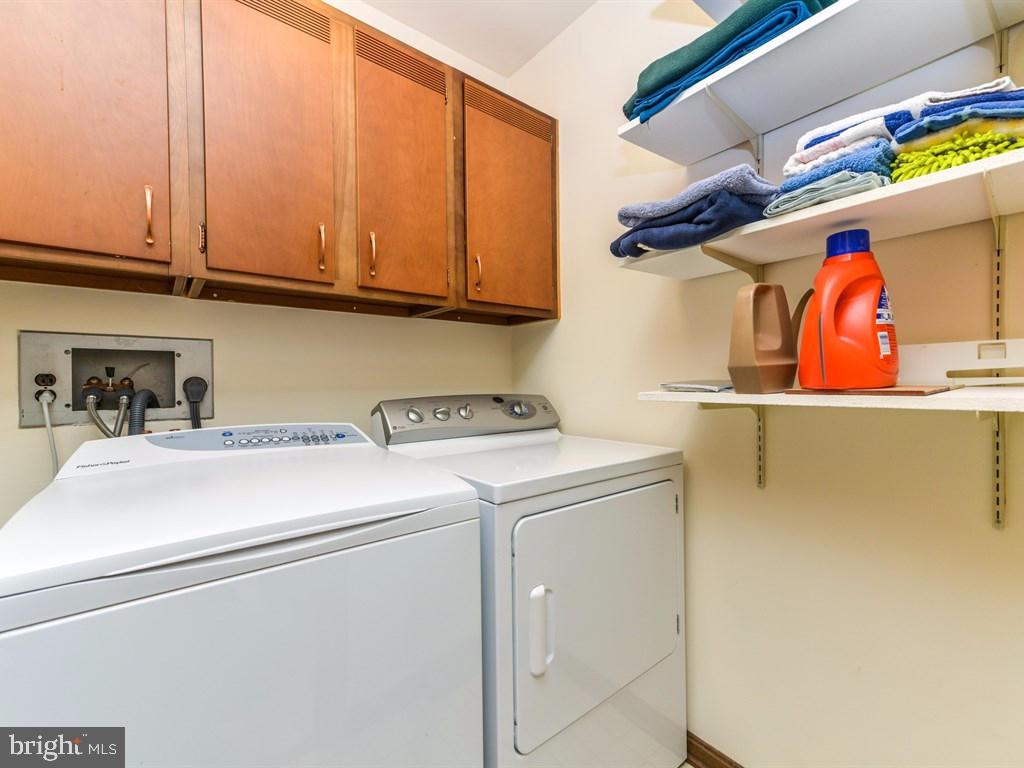 MONDAMIN PLACE - Residential