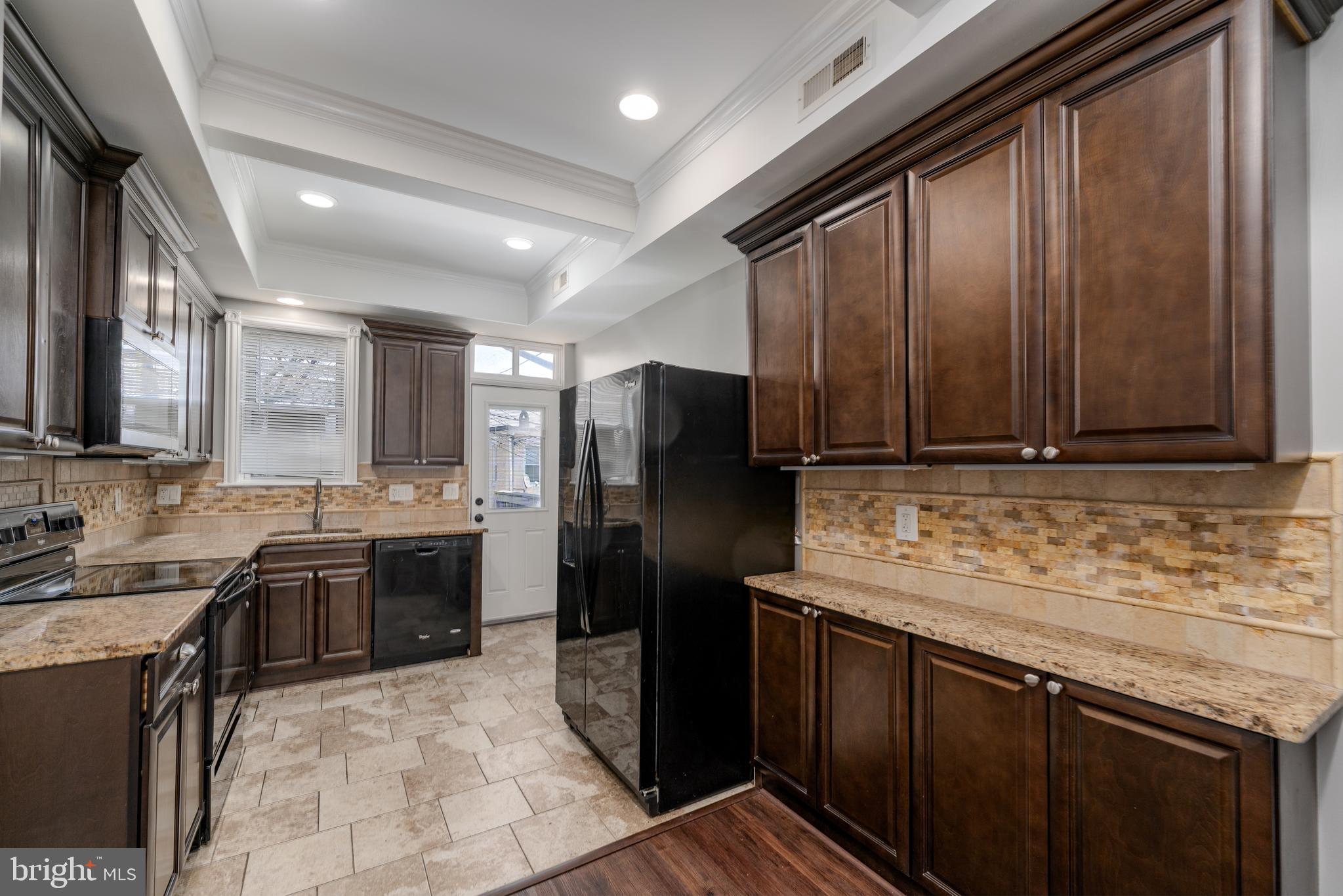 MCELDERRY PARK - Residential Lease