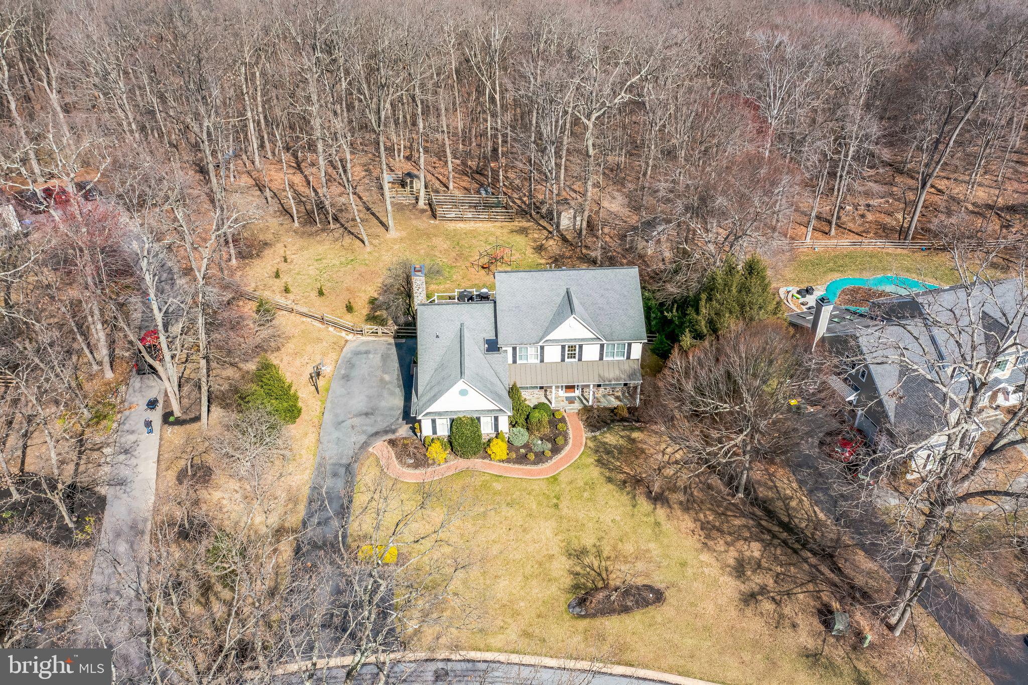 1412 HAMPTON DRIVE