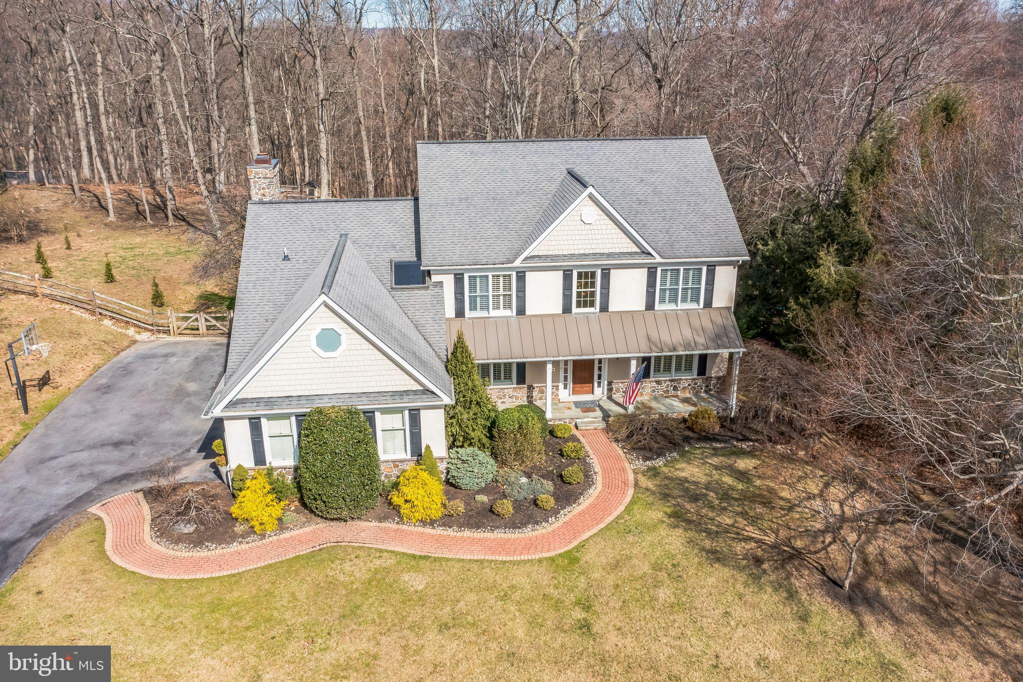 1412 HAMPTON DRIVE