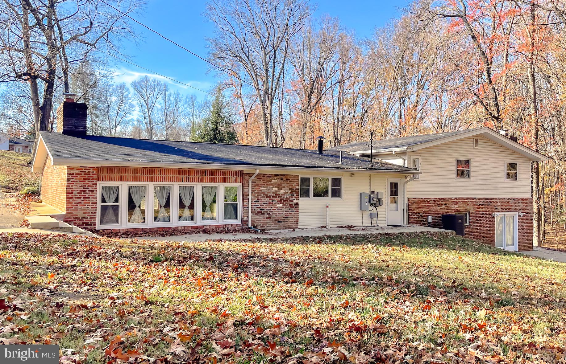 SINGING HILLS - Residential