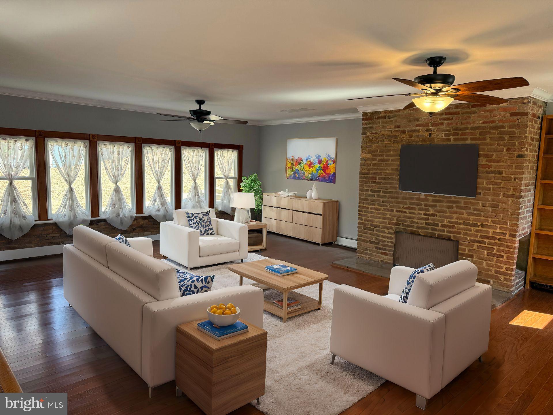 SINGING HILLS - Residential