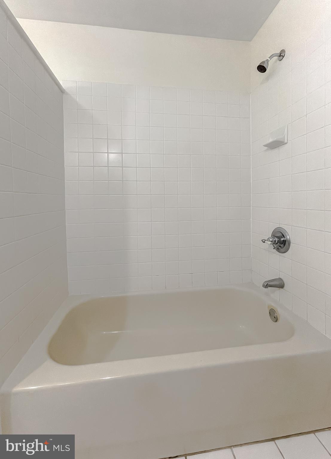 SINGING HILLS - Residential