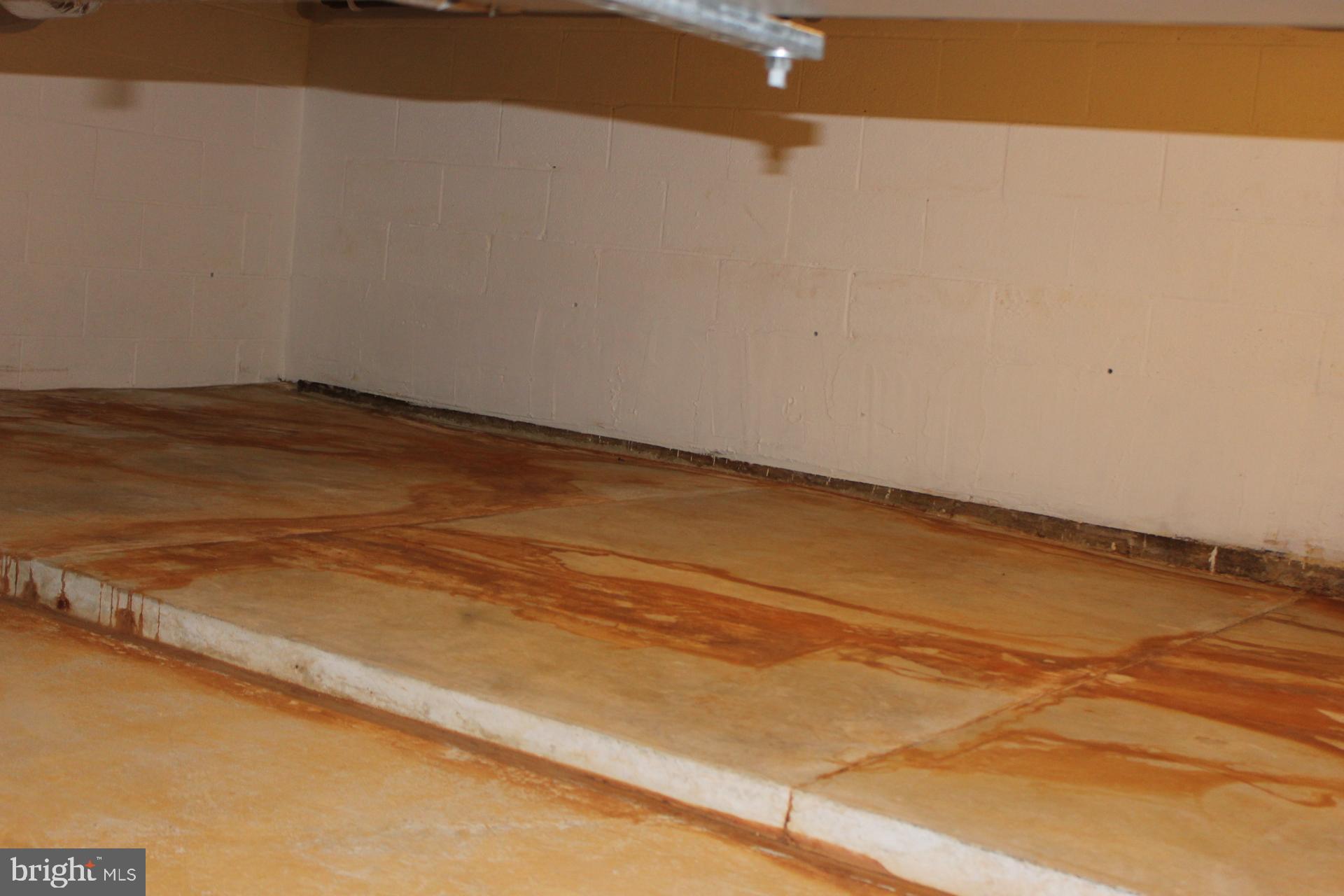 SINGING HILLS - Residential