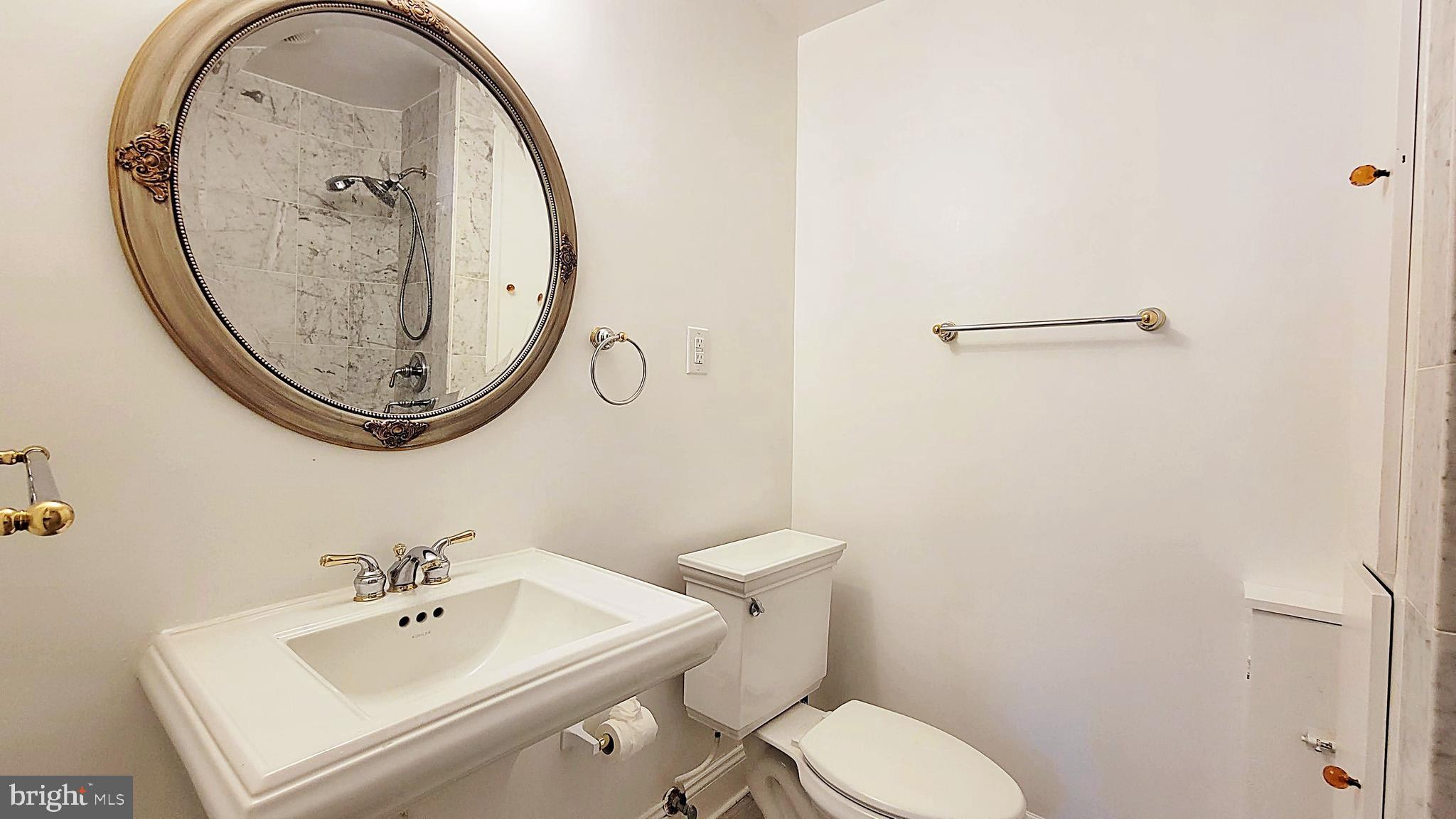 AURORA HILLS - Residential Lease