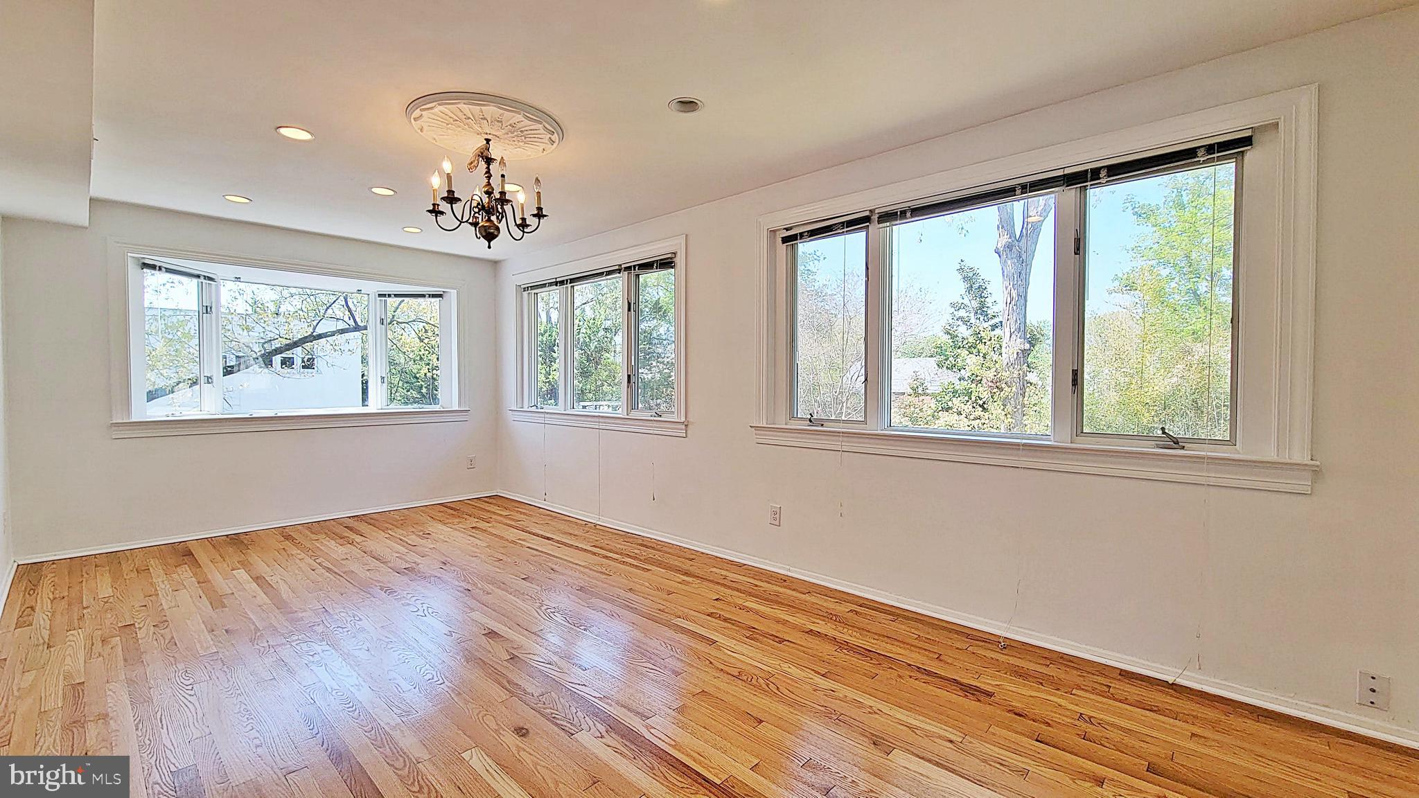 AURORA HILLS - Residential Lease