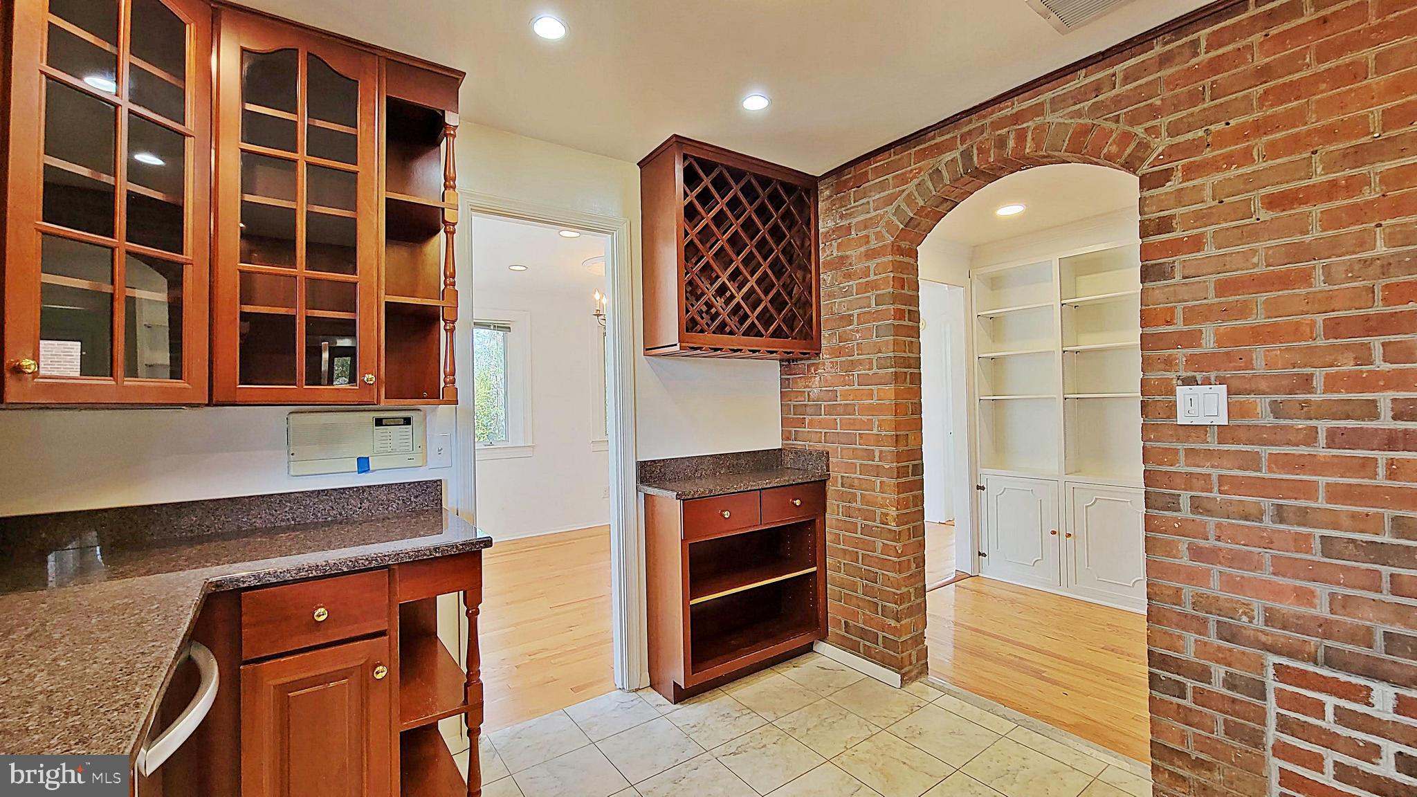 AURORA HILLS - Residential Lease