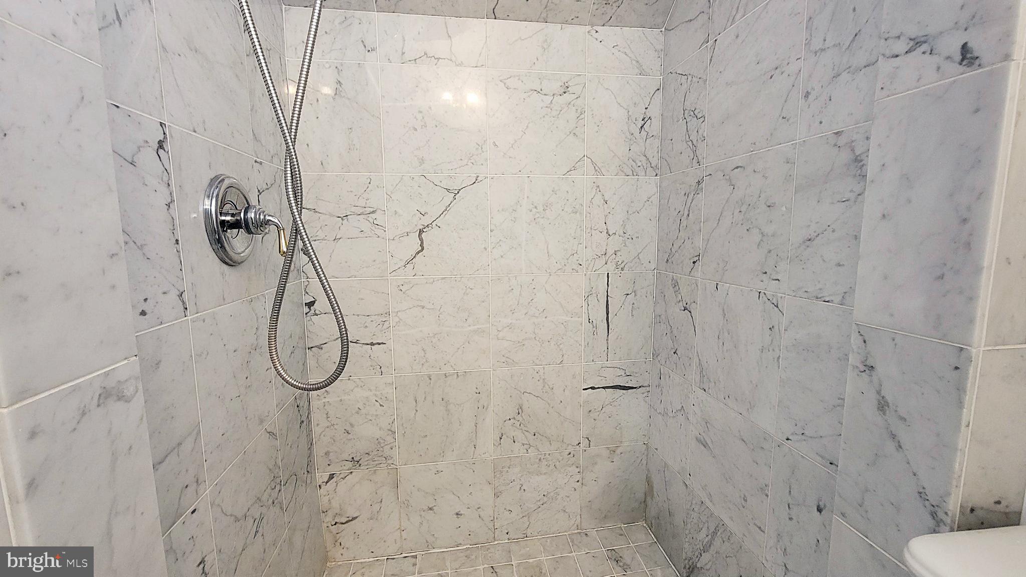 AURORA HILLS - Residential Lease