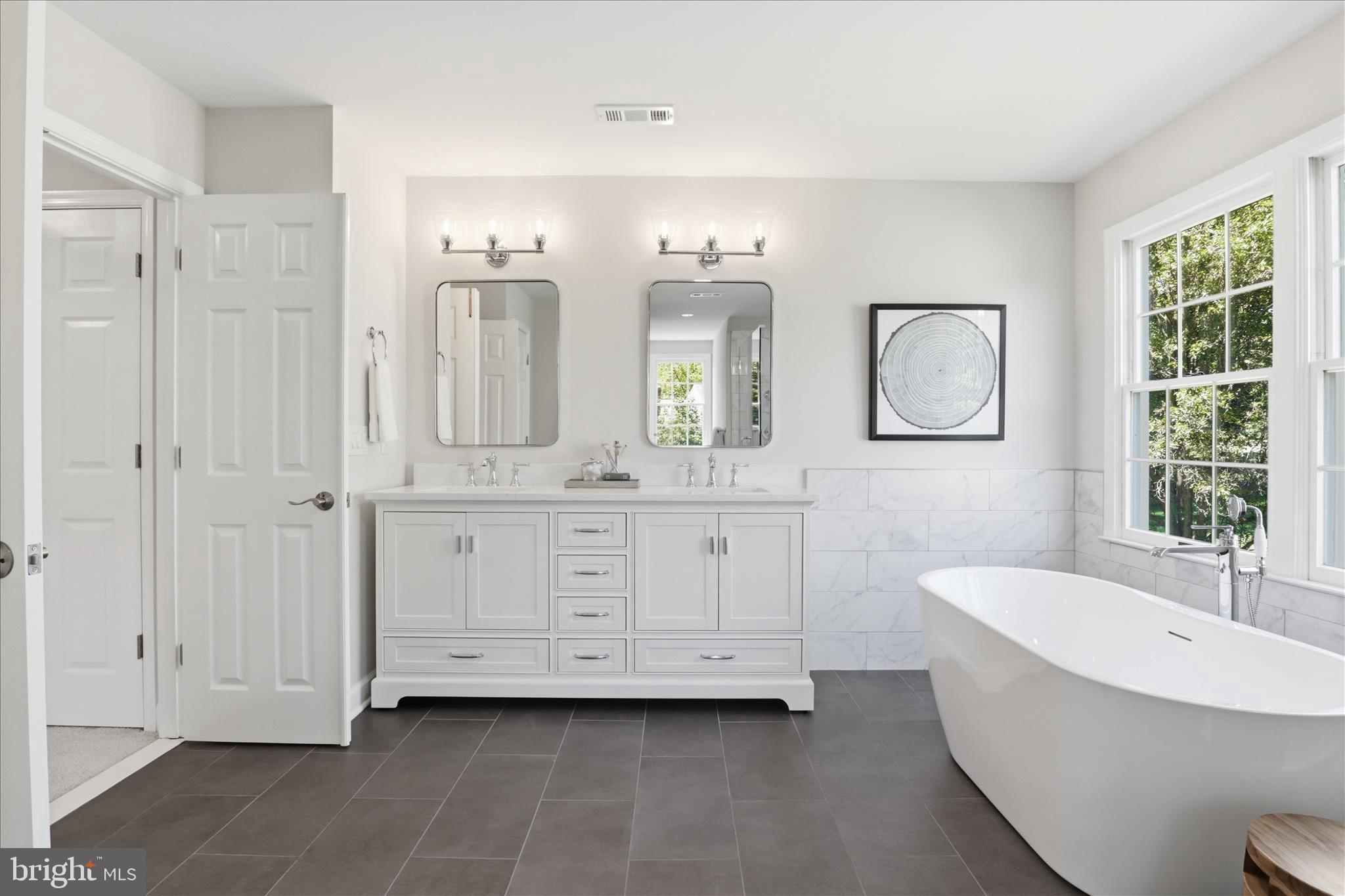 ASHBURTON OAKS - Residential