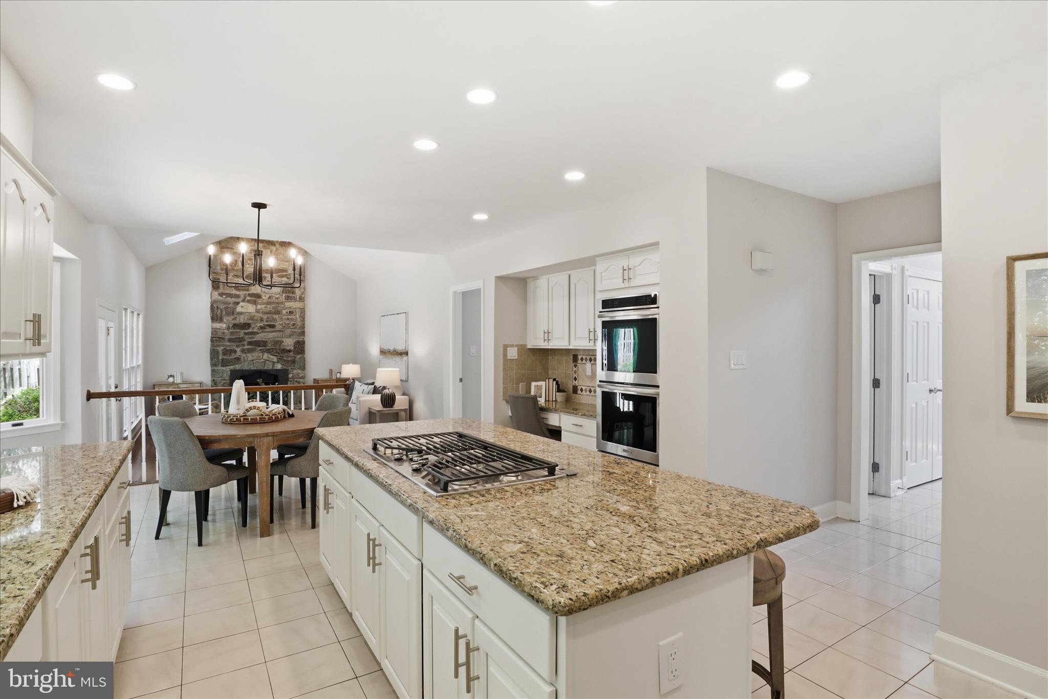 ASHBURTON OAKS - Residential