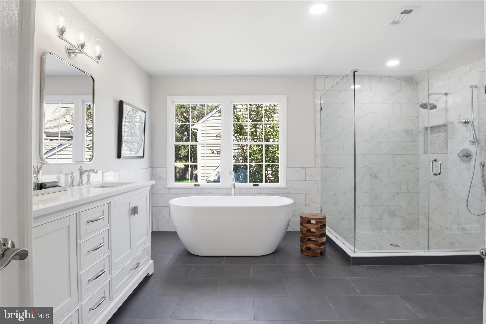 ASHBURTON OAKS - Residential