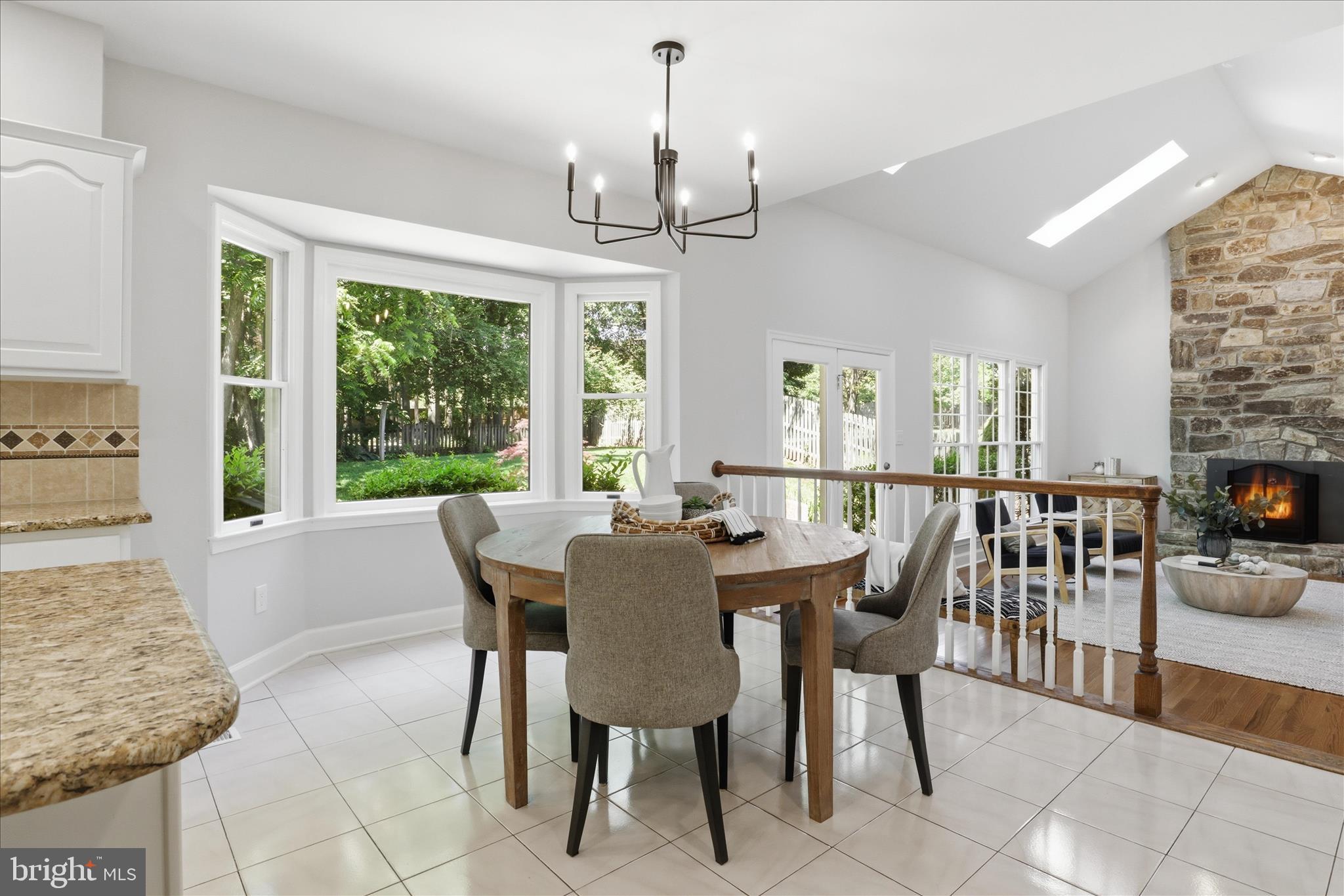 ASHBURTON OAKS - Residential