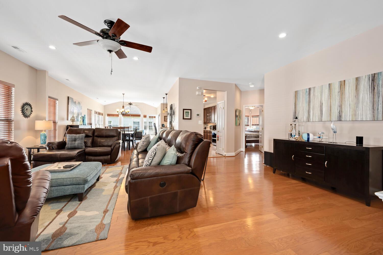 SYMPHONY VILLAGE AT CENTREVILLE - Residential