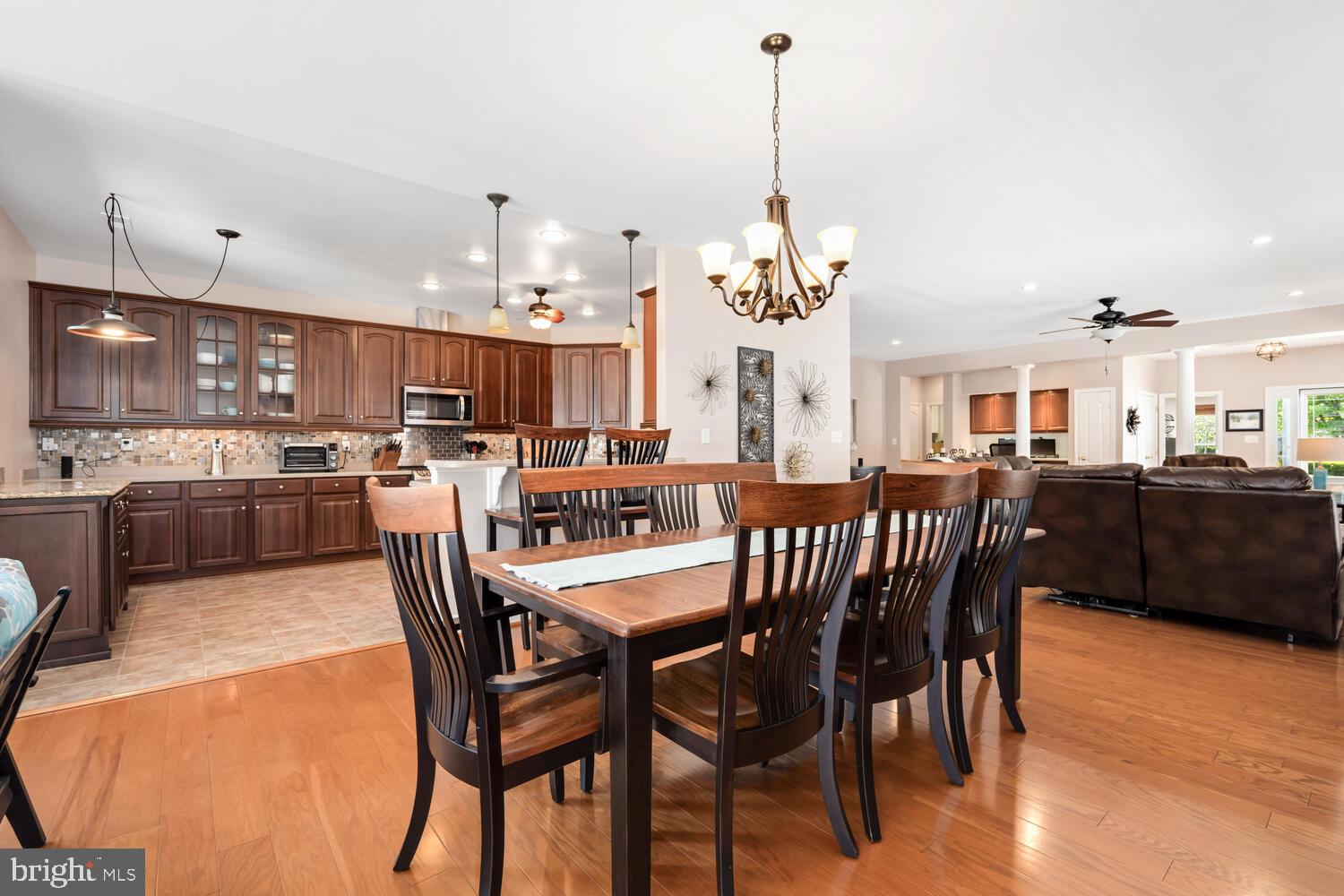 SYMPHONY VILLAGE AT CENTREVILLE - Residential