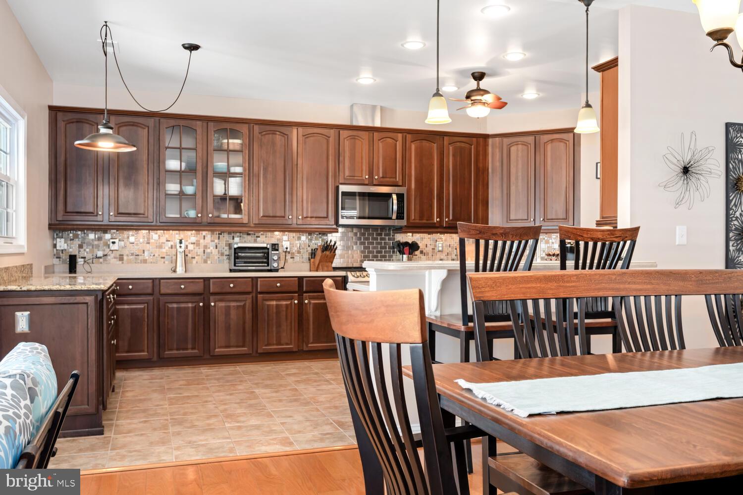 SYMPHONY VILLAGE AT CENTREVILLE - Residential