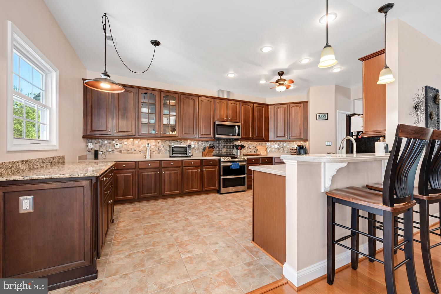 SYMPHONY VILLAGE AT CENTREVILLE - Residential