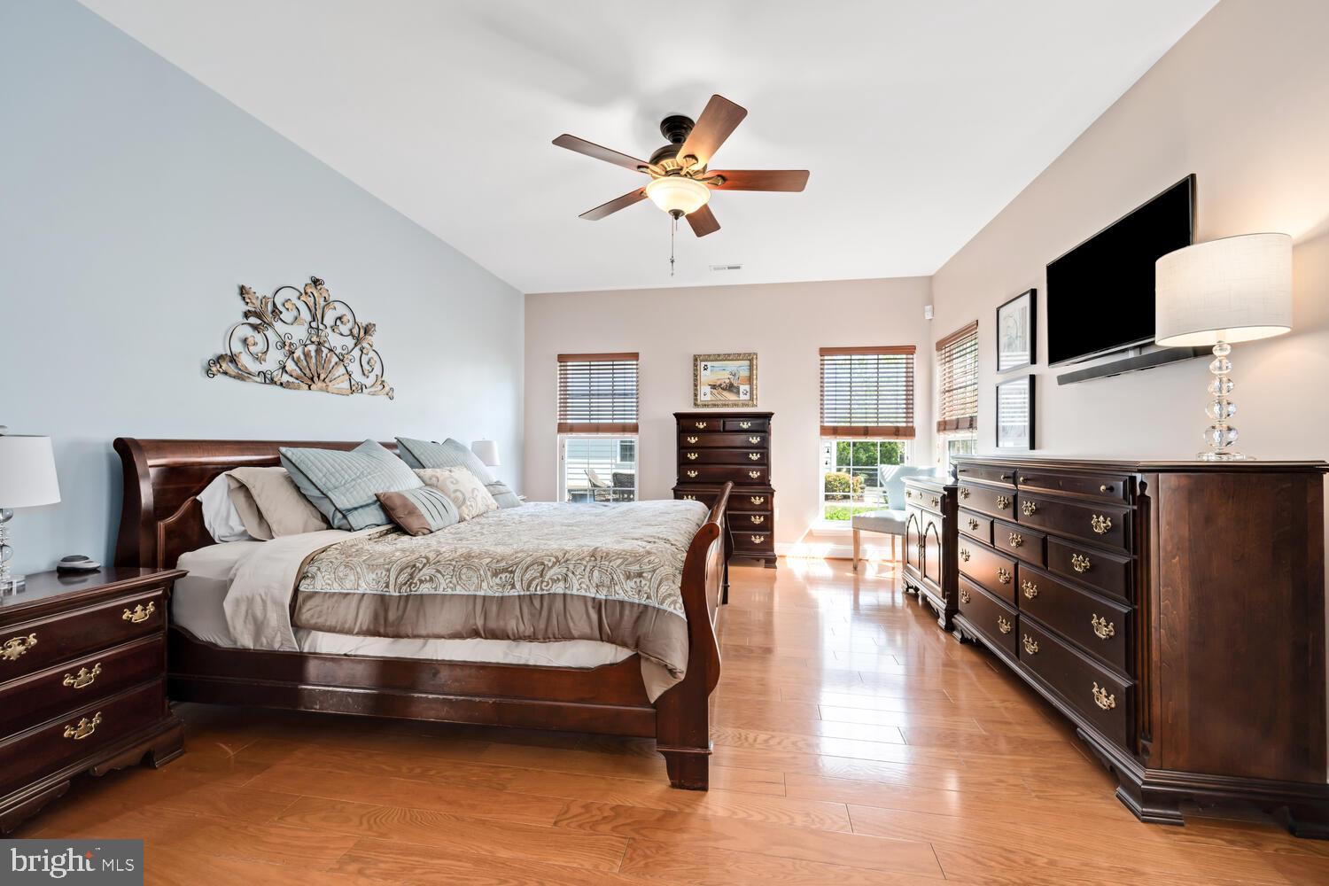 SYMPHONY VILLAGE AT CENTREVILLE - Residential