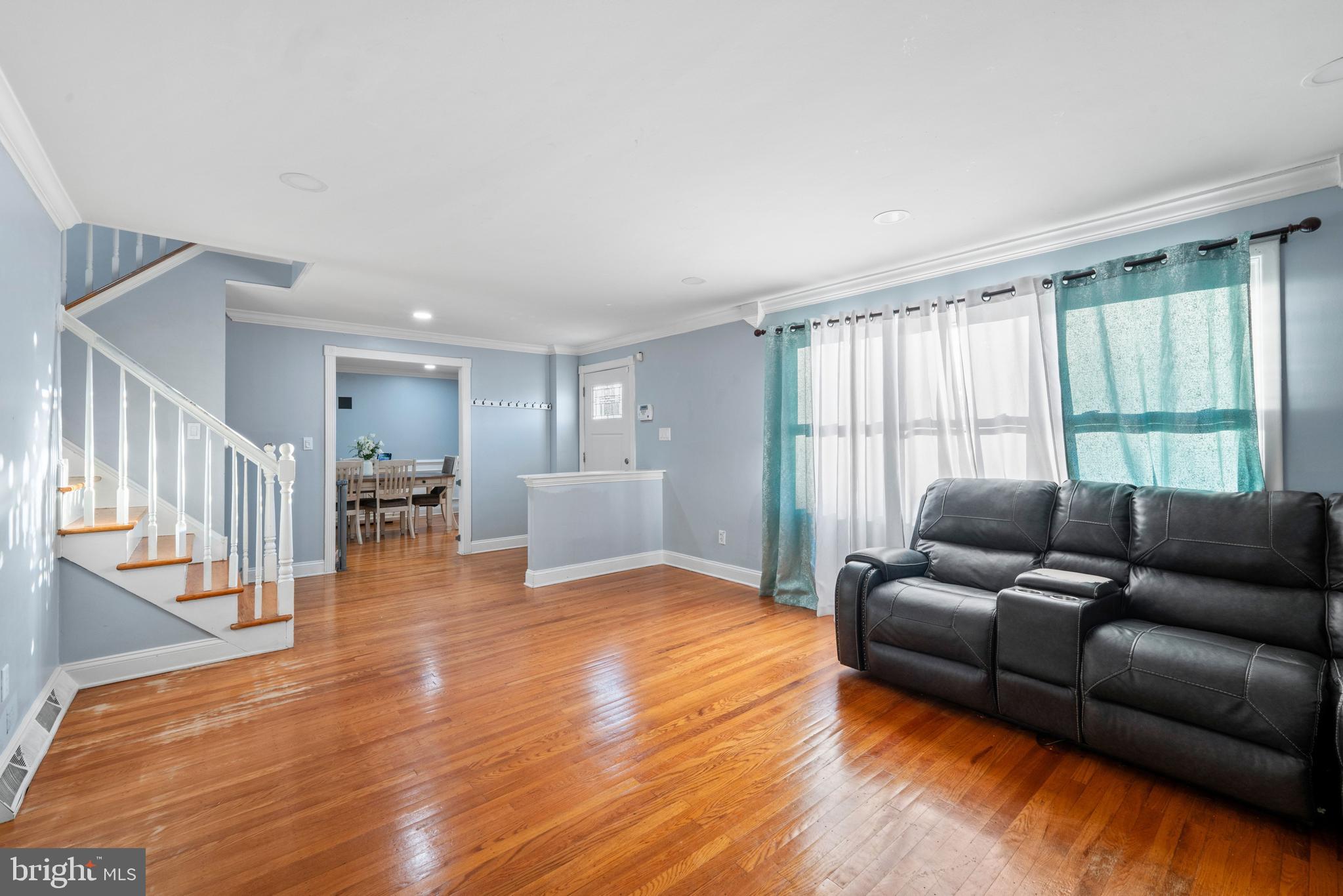 WILLIAMSBURG - Residential