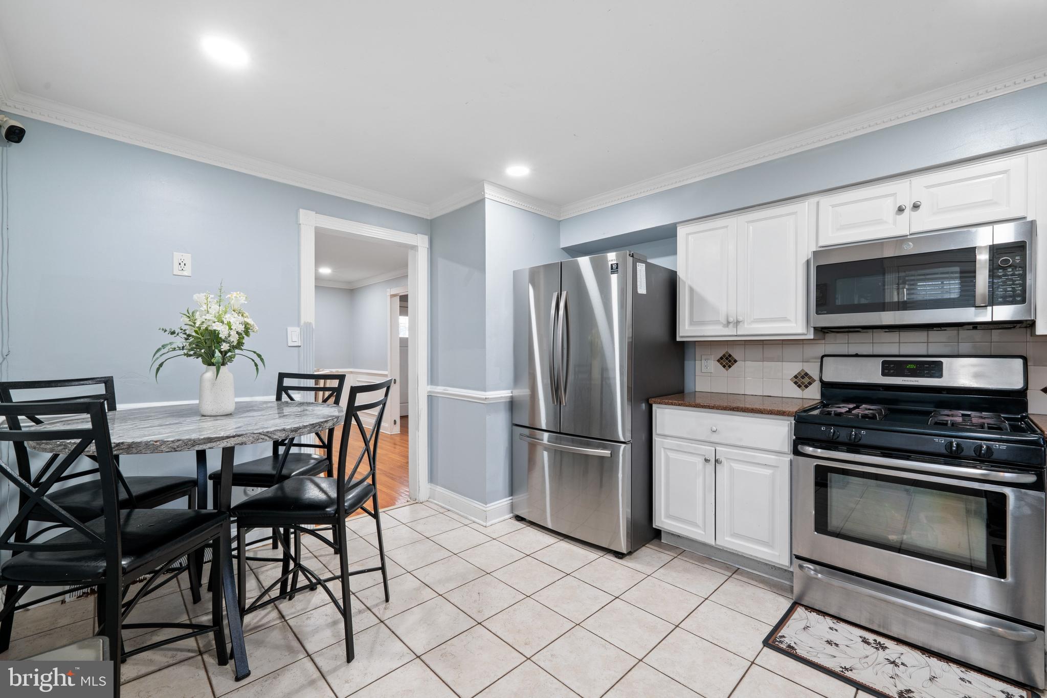 WILLIAMSBURG - Residential