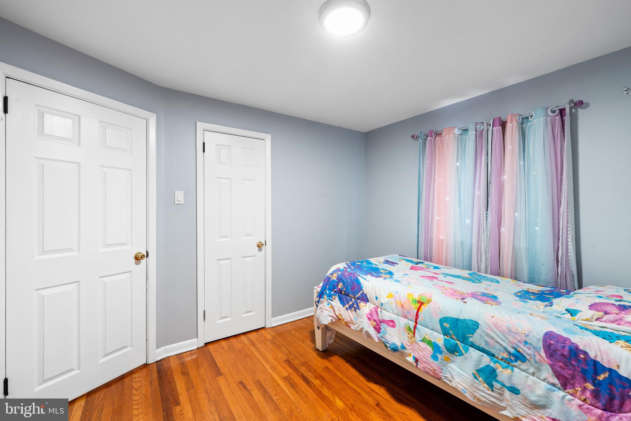 WILLIAMSBURG - Residential