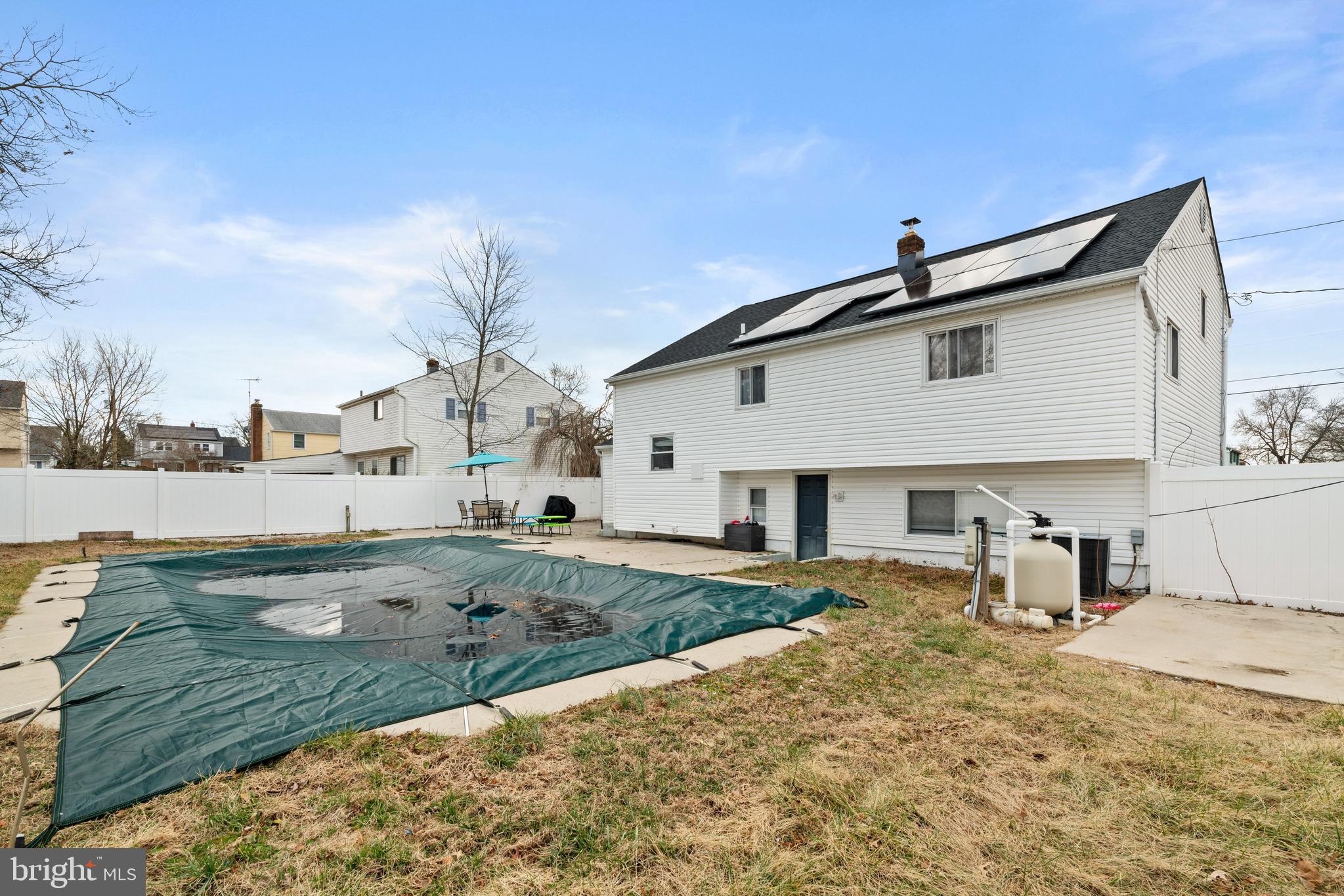 WILLIAMSBURG - Residential