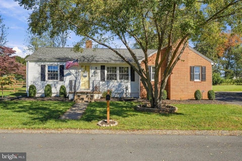 Photo of 237 Monroe Street, WARRENTON, VA 20186 (MLS # VAFQ2024060)