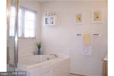 3624 SINGLETON TERRACE