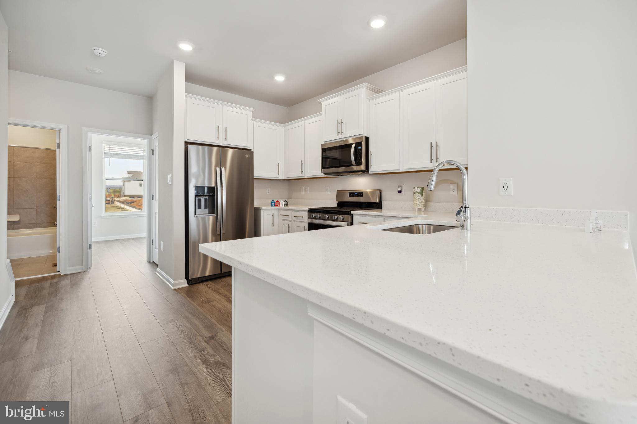 RENN QUARTER - Residential Lease