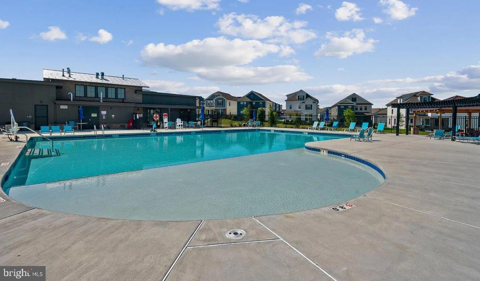 RENN QUARTER - Residential Lease