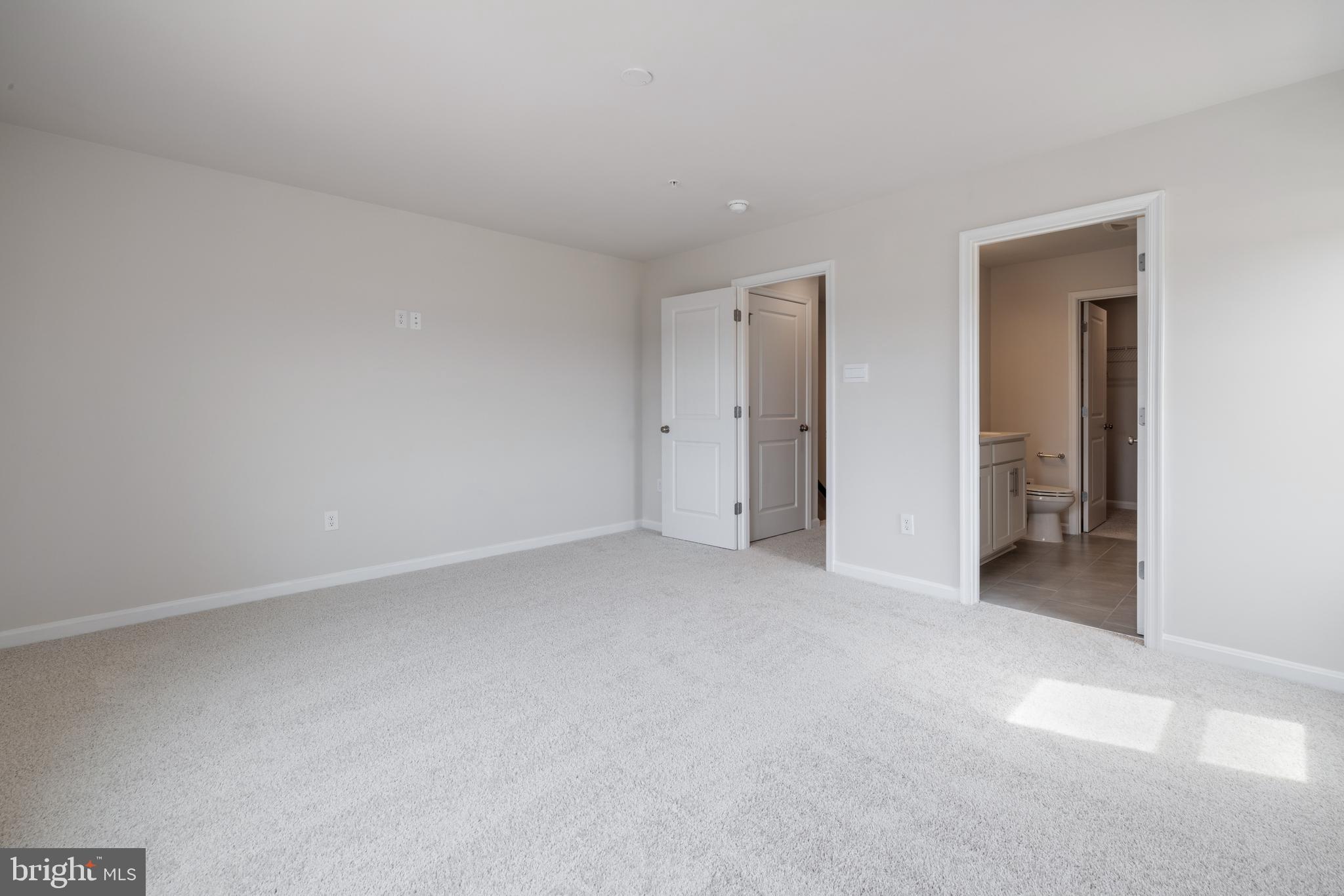 RENN QUARTER - Residential Lease