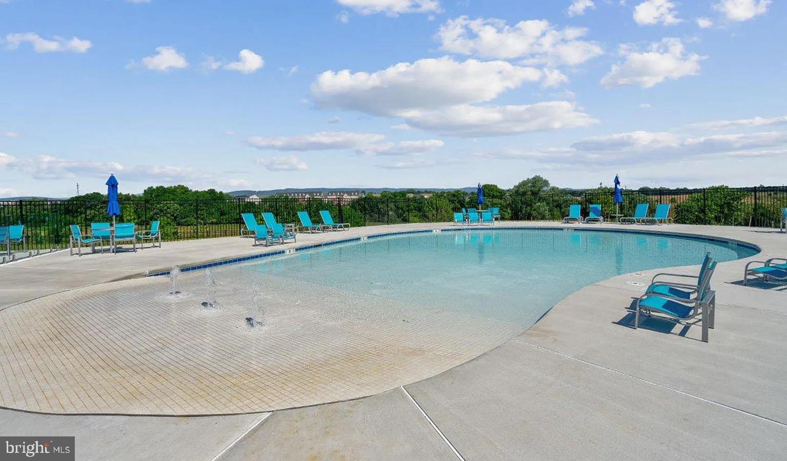 RENN QUARTER - Residential Lease