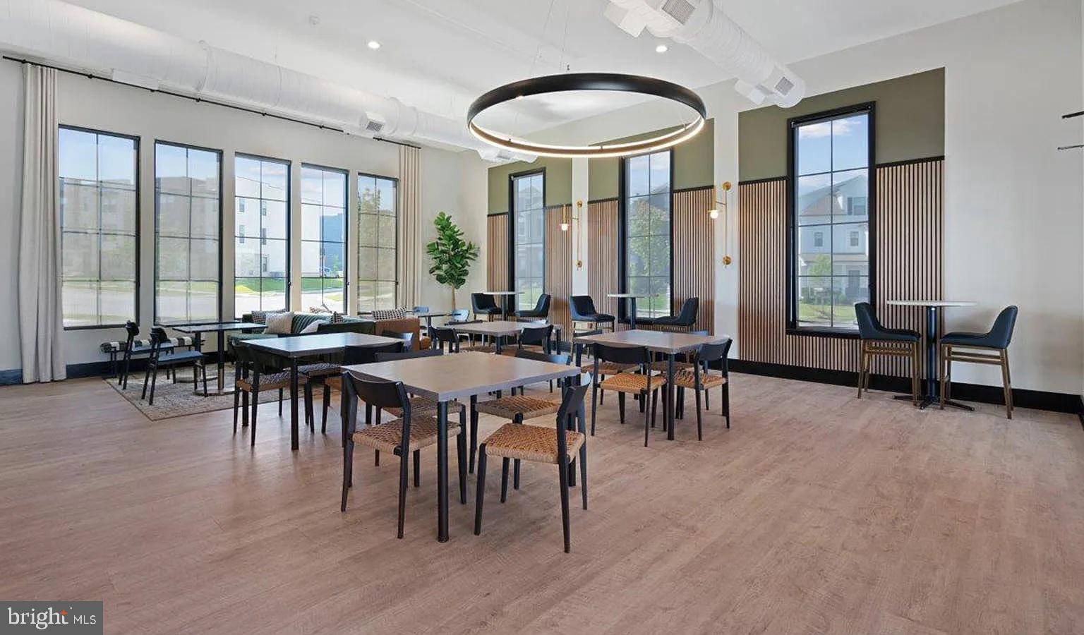 RENN QUARTER - Residential Lease