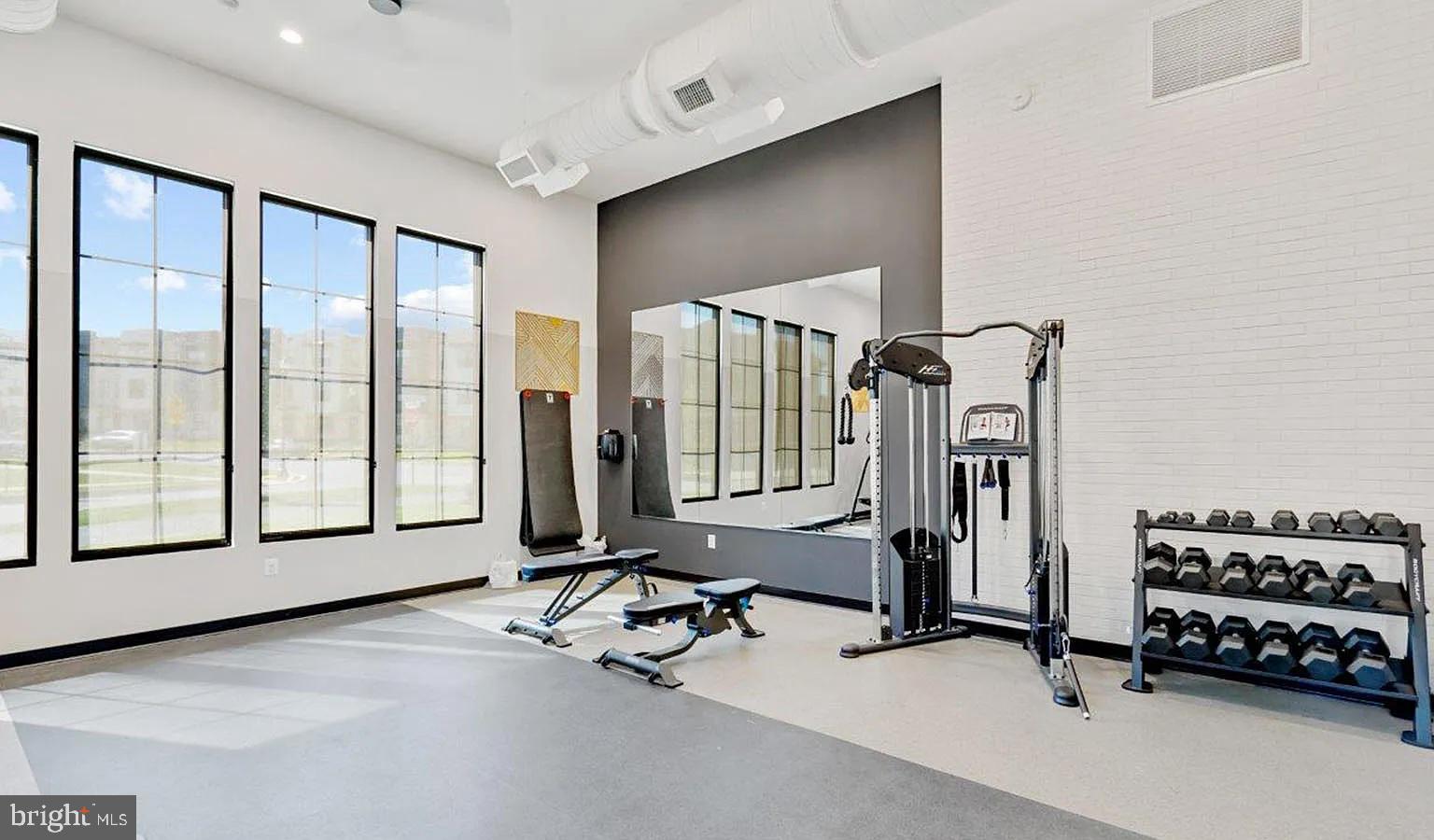 RENN QUARTER - Residential Lease